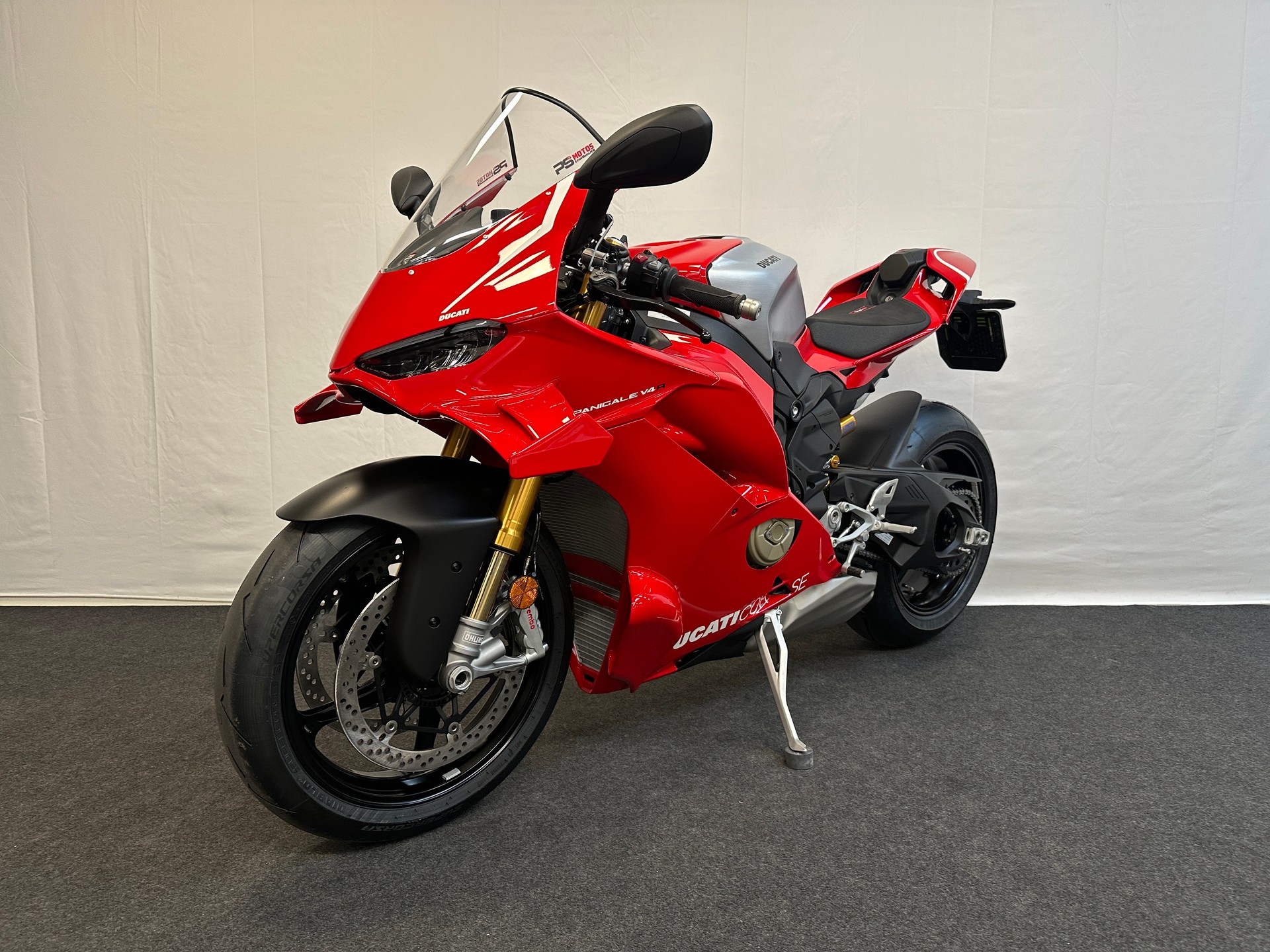 DUCATI Panigale V4 R-showroom-element-3