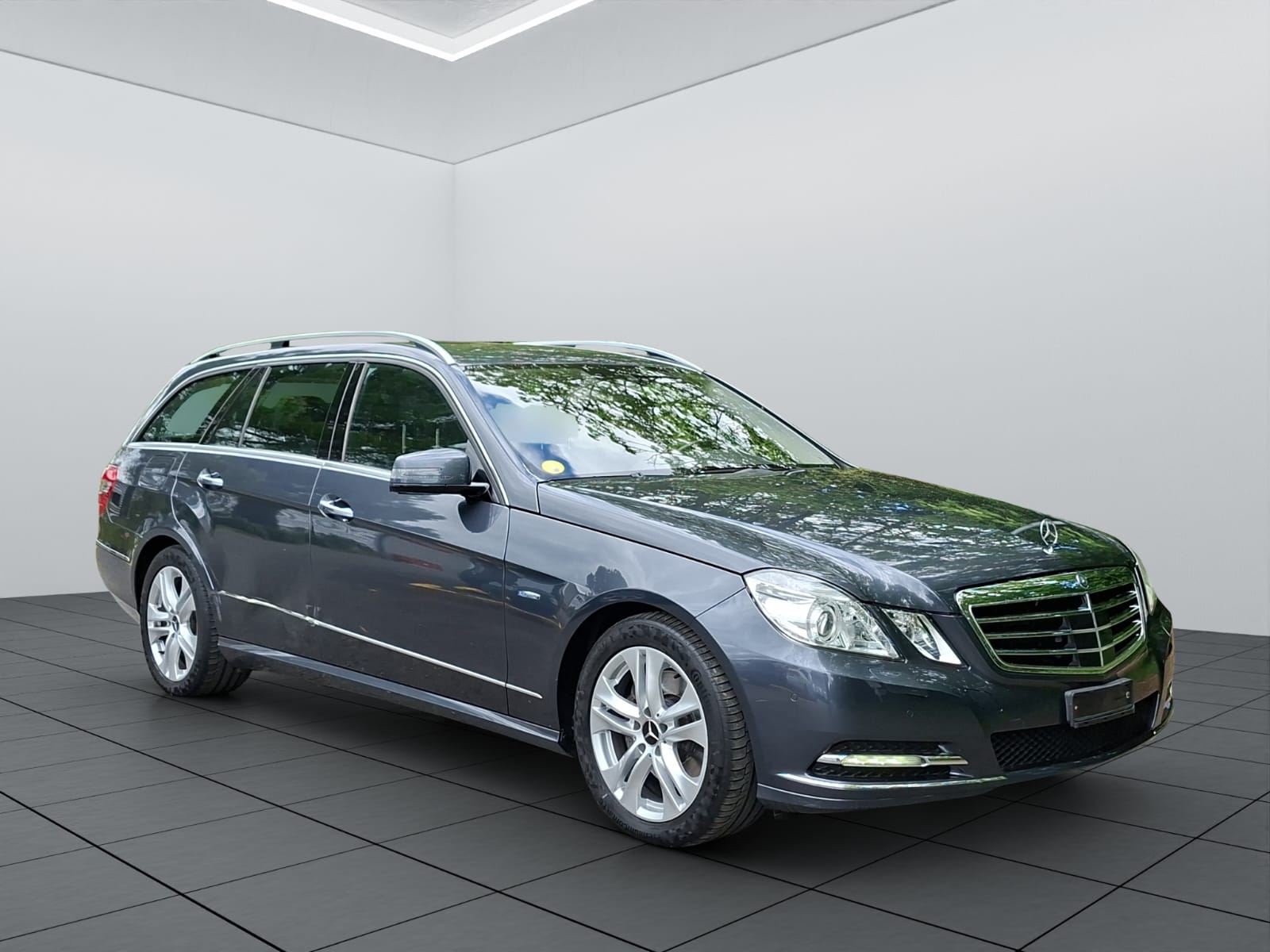 MERCEDES-BENZ E 350 CDI BlueEfficiency 4Matic 7G-Tronic-image-2