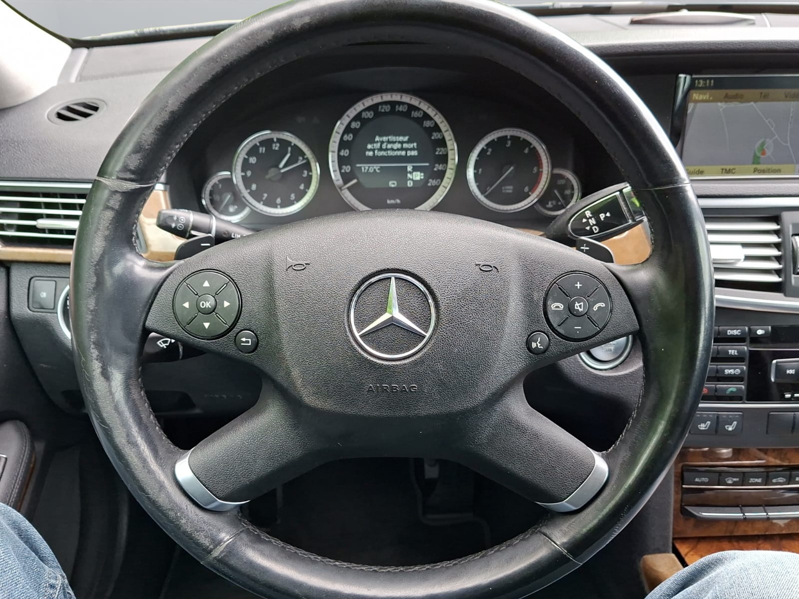 MERCEDES-BENZ E 350 CDI BlueEfficiency 4Matic 7G-Tronic-image-13