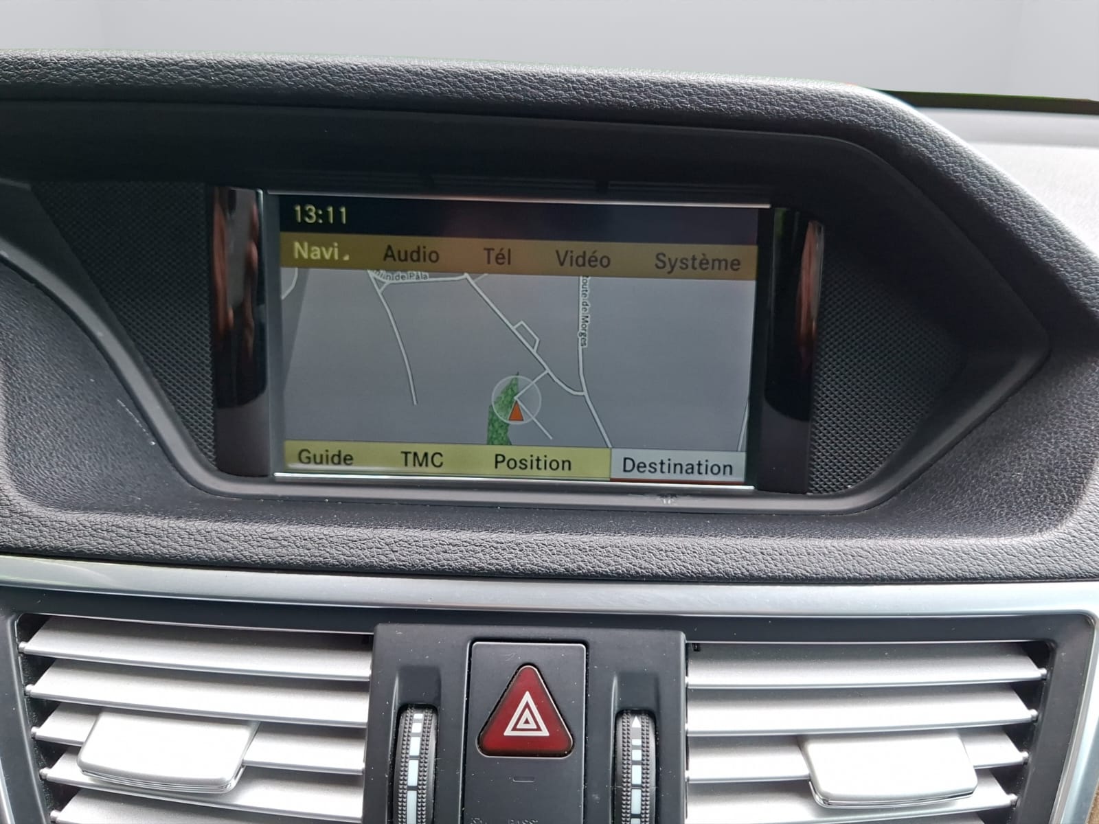 MERCEDES-BENZ E 350 CDI BlueEfficiency 4Matic 7G-Tronic-image-15