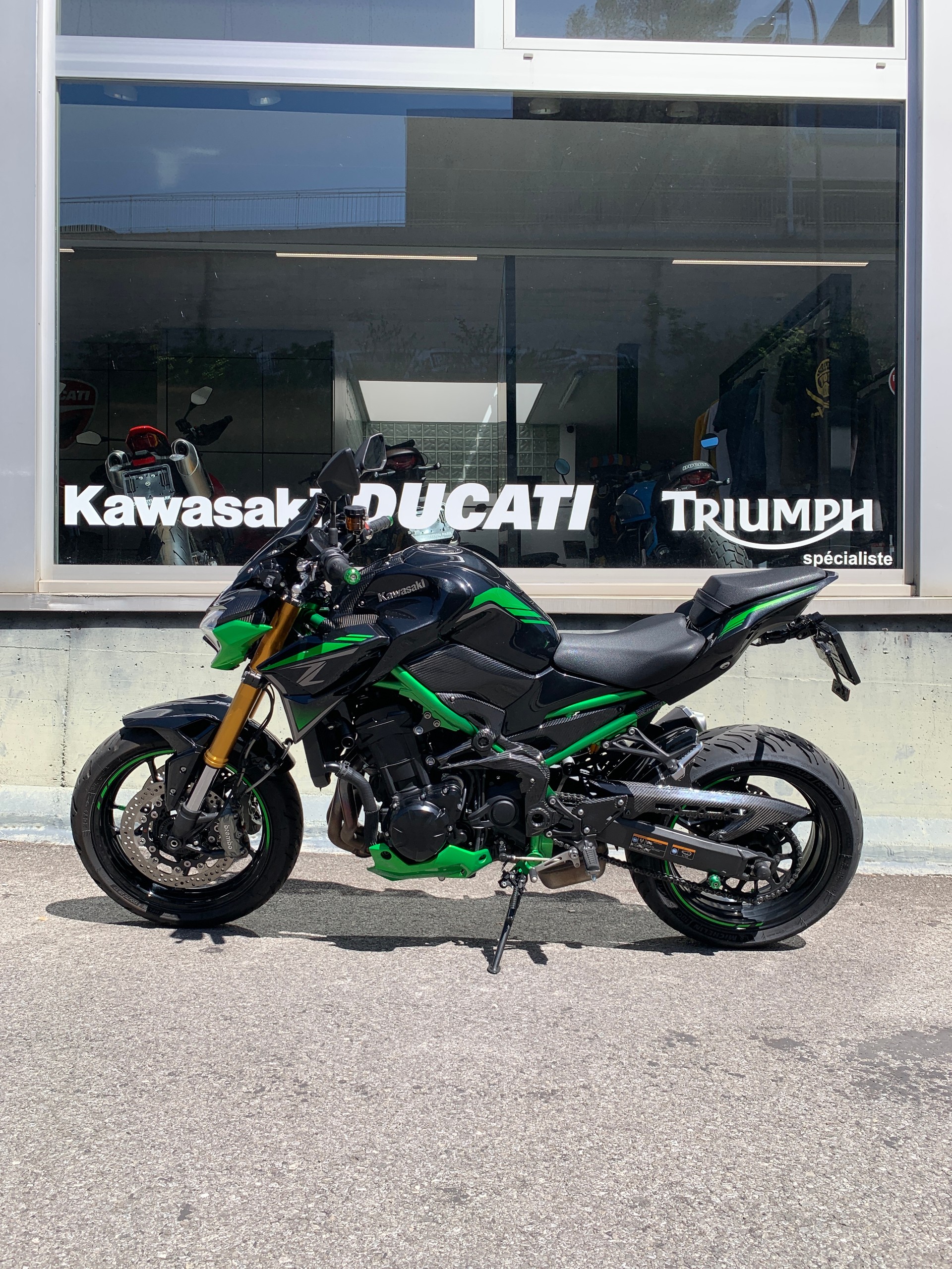 KAWASAKI Z 900-showroom-element-1