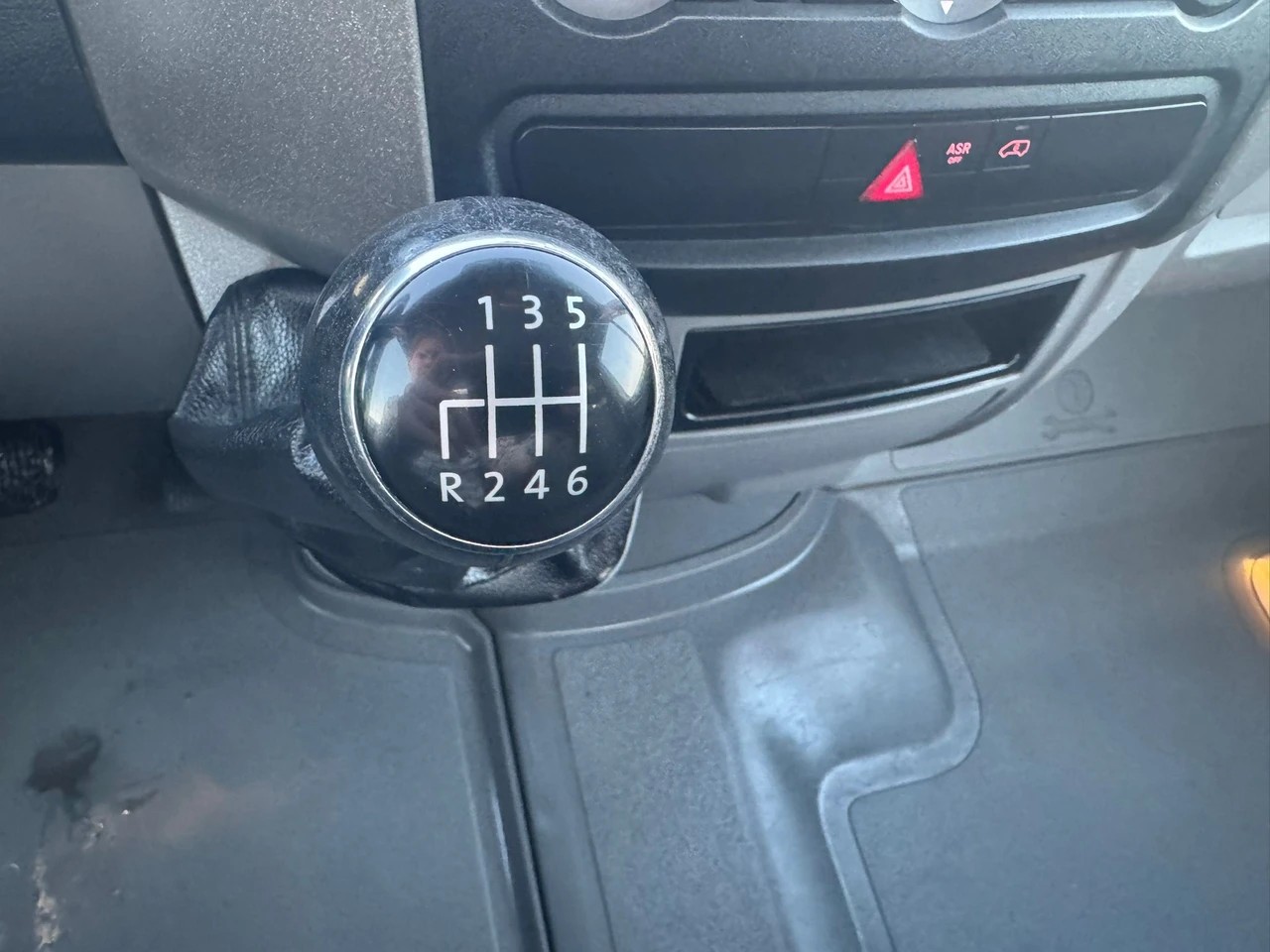 VW Crafter 35 2.0 TDI CR Kipper mit 3.5t Anhängelast-image-12