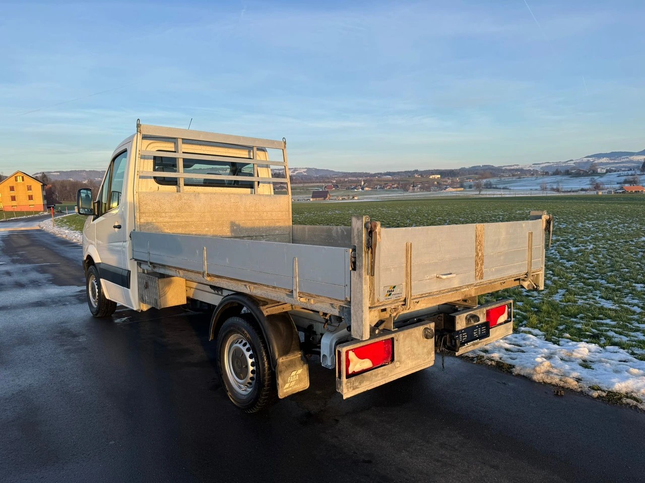 VW Crafter 35 2.0 TDI CR Kipper mit 3.5t Anhängelast-image-5
