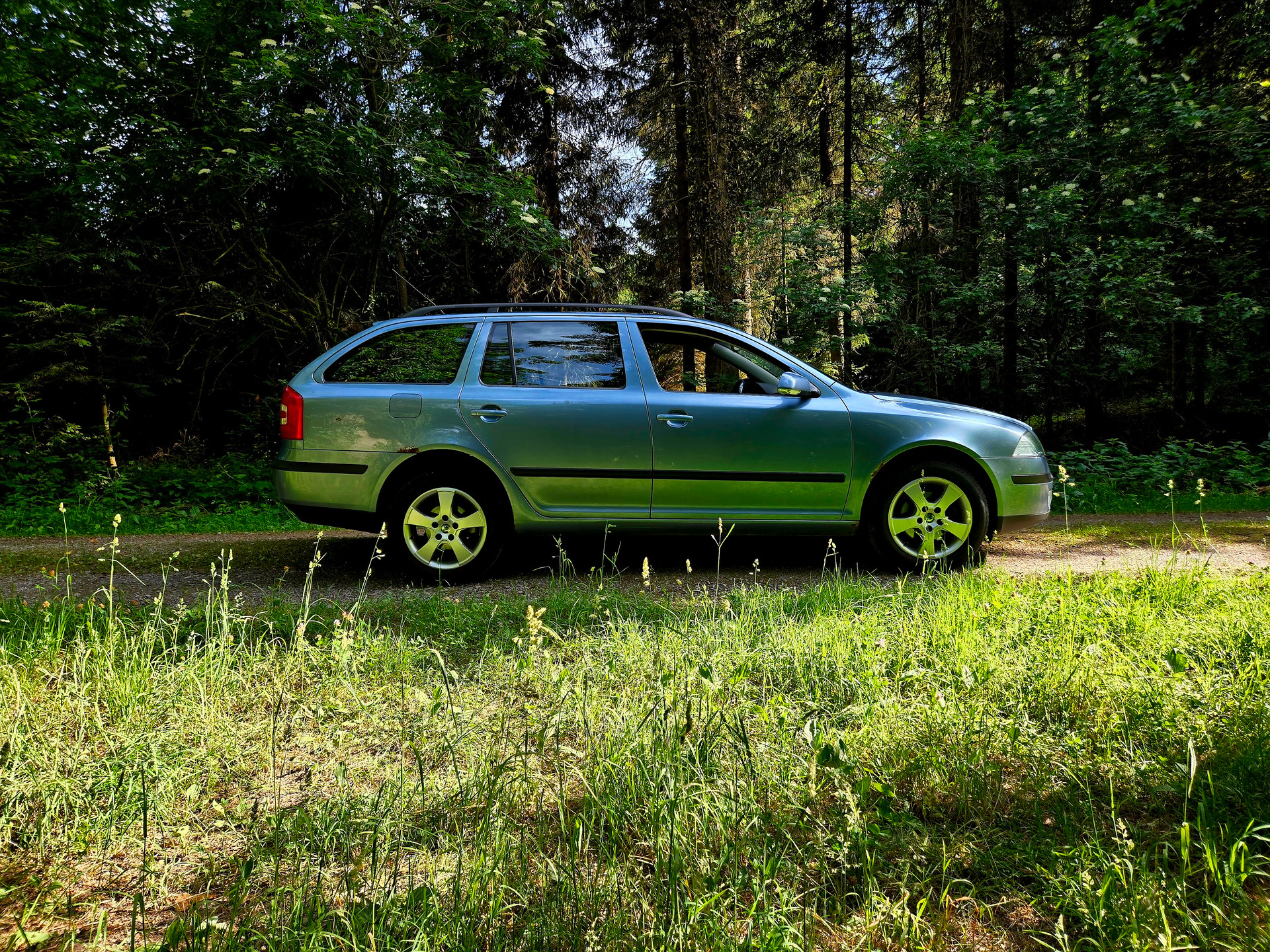 SKODA Octavia 2.0 FSI Swiss Adventure 4x4-image-15