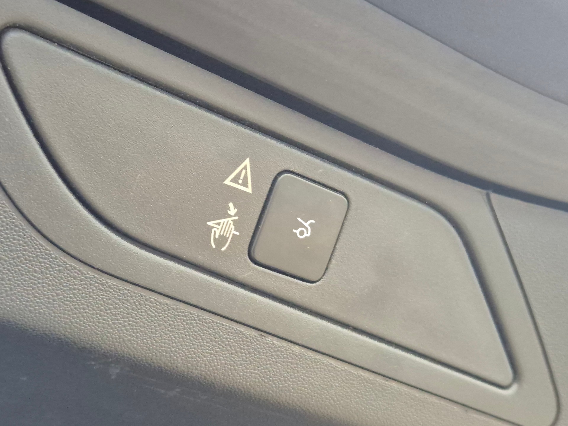 CITROEN C4 Picasso 1.2 Pure Tech Séduction-image-25