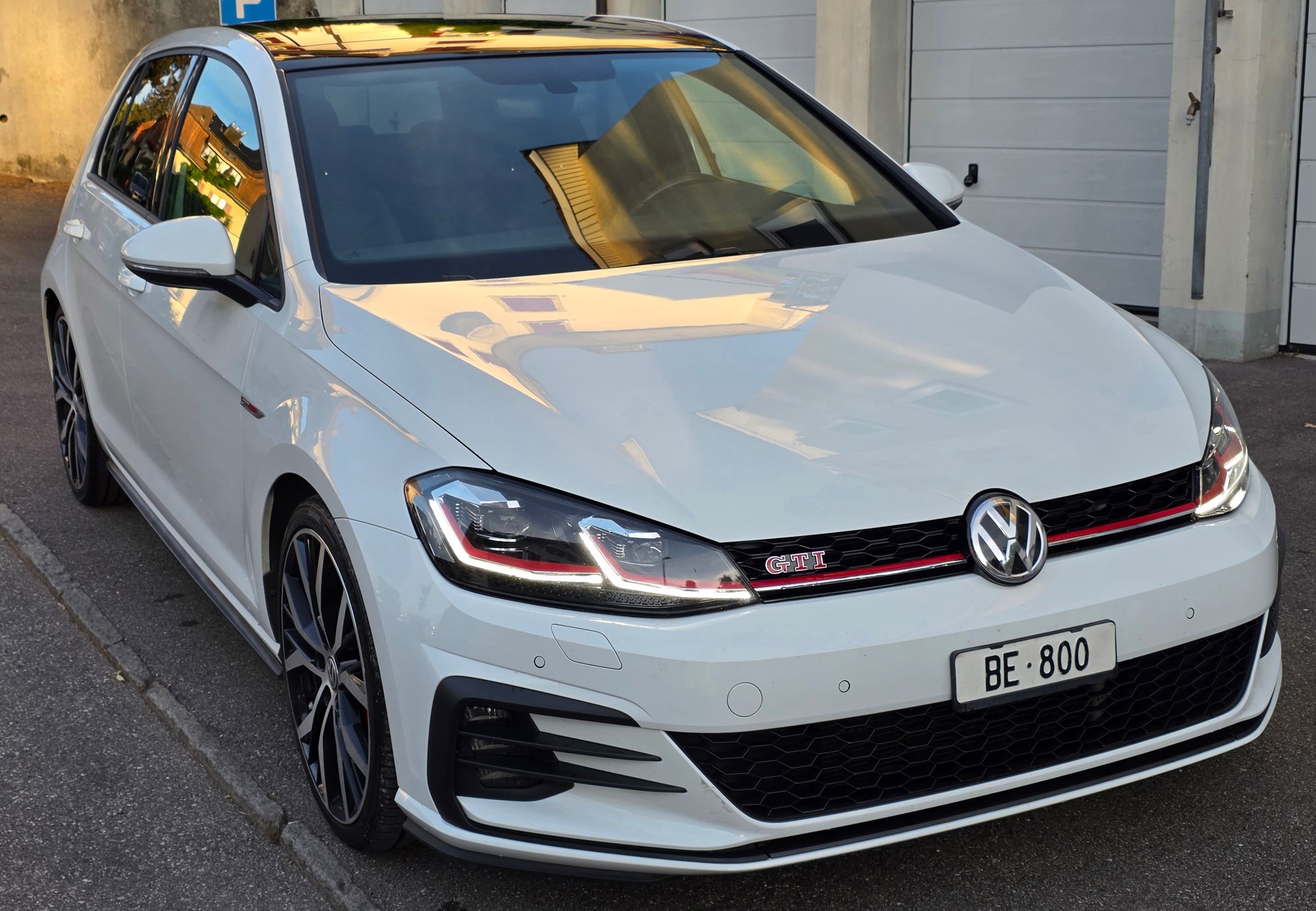 VW Golf 2.0 TSI GTI Performance DSG-image-6