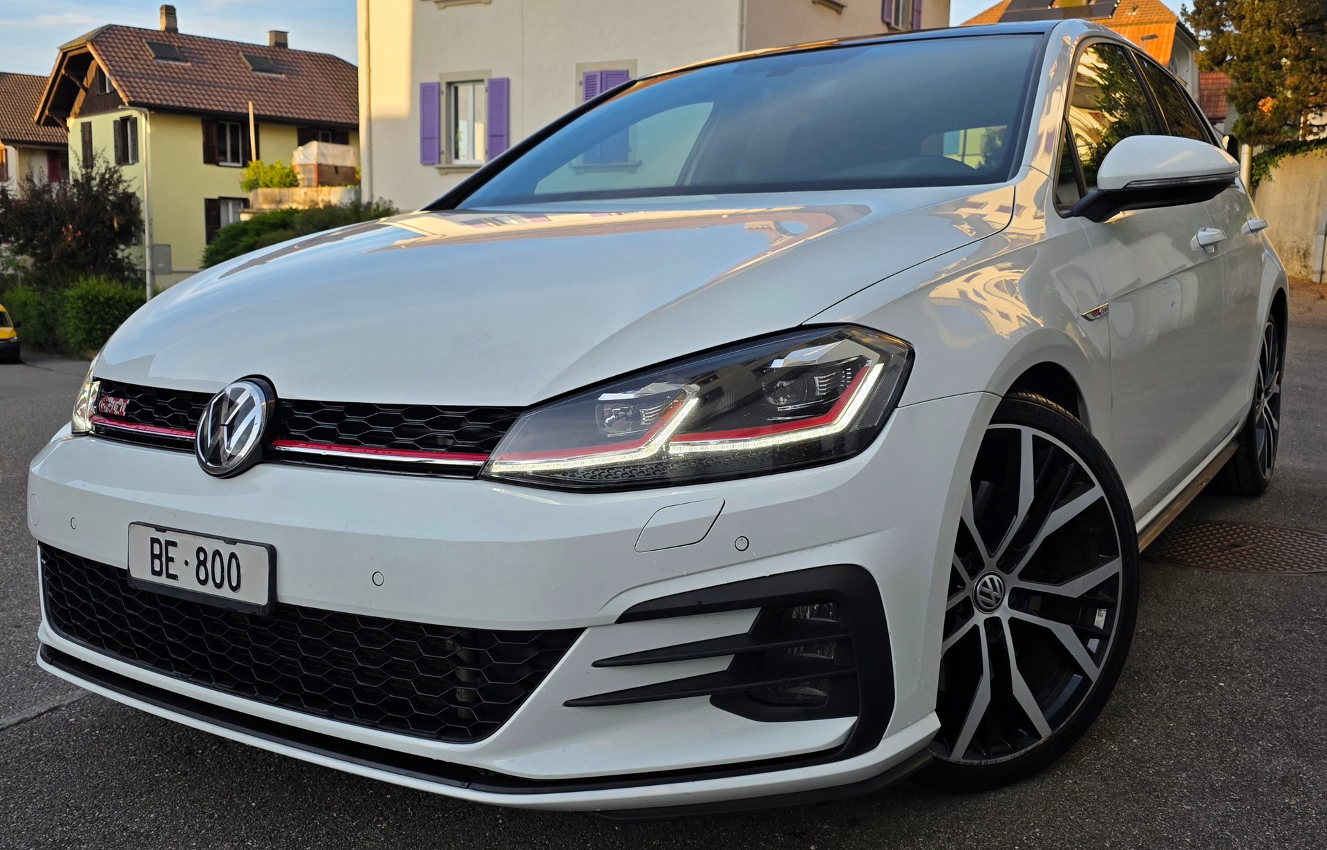 VW Golf 2.0 TSI GTI Performance DSG-image-4