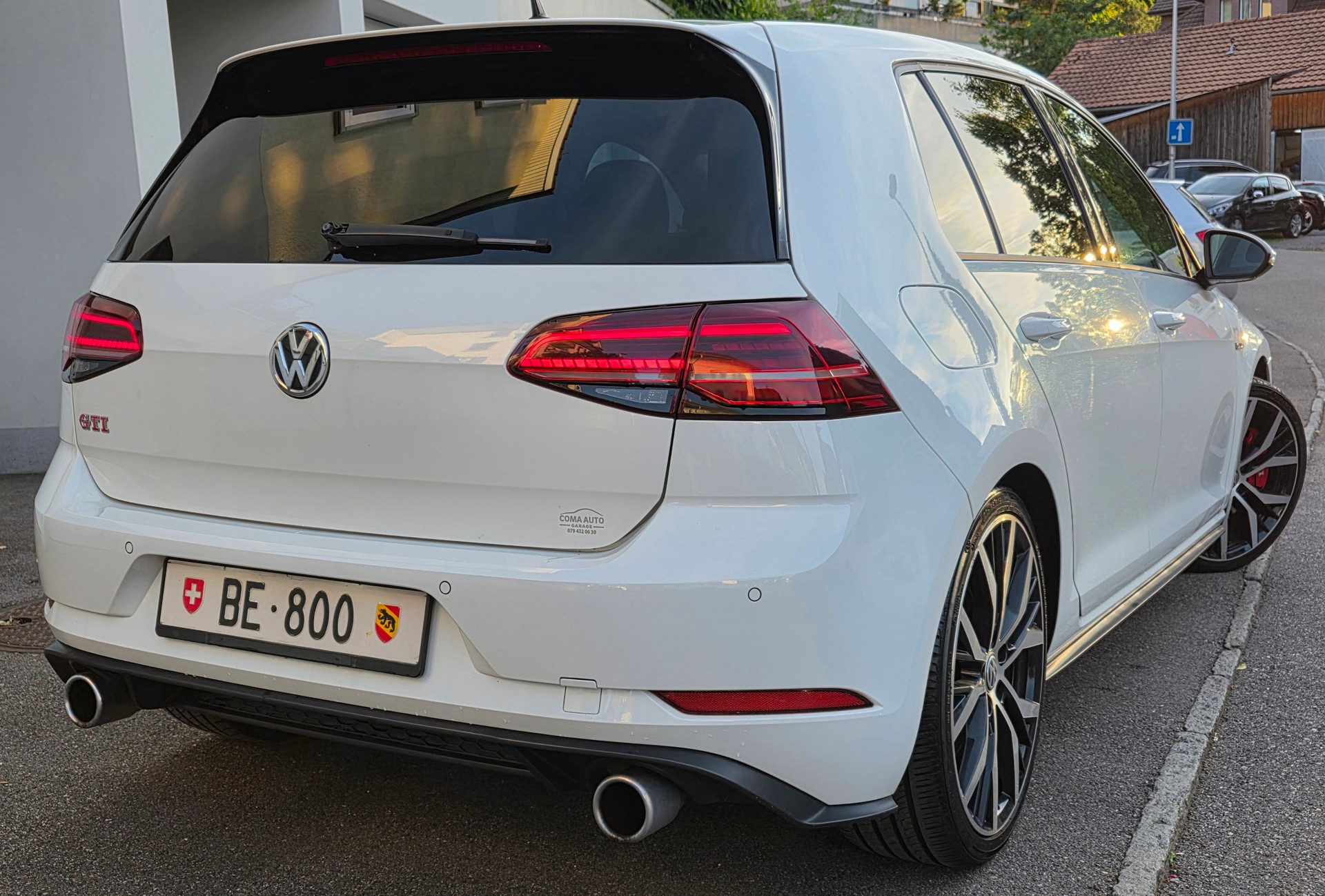 VW Golf 2.0 TSI GTI Performance DSG-image-1
