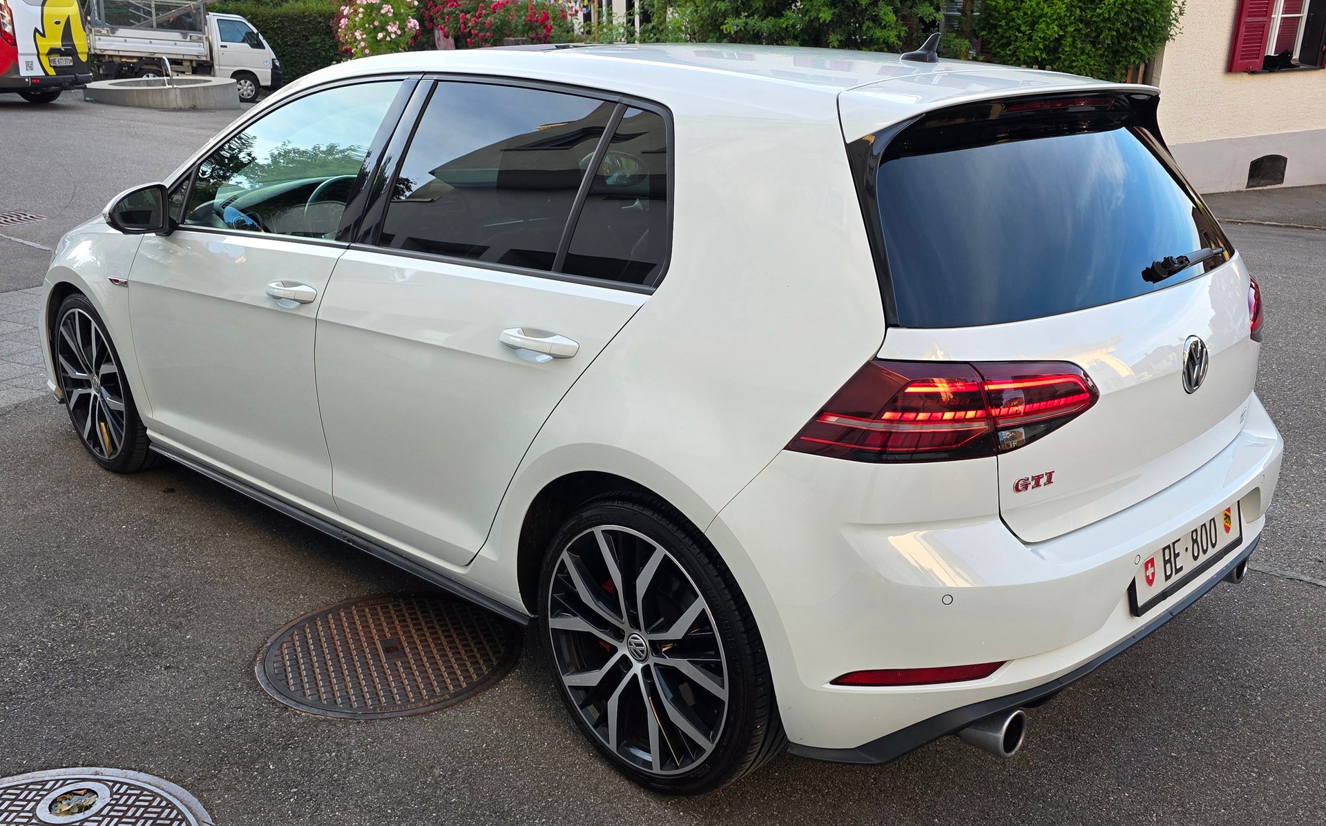 VW Golf 2.0 TSI GTI Performance DSG-image-8