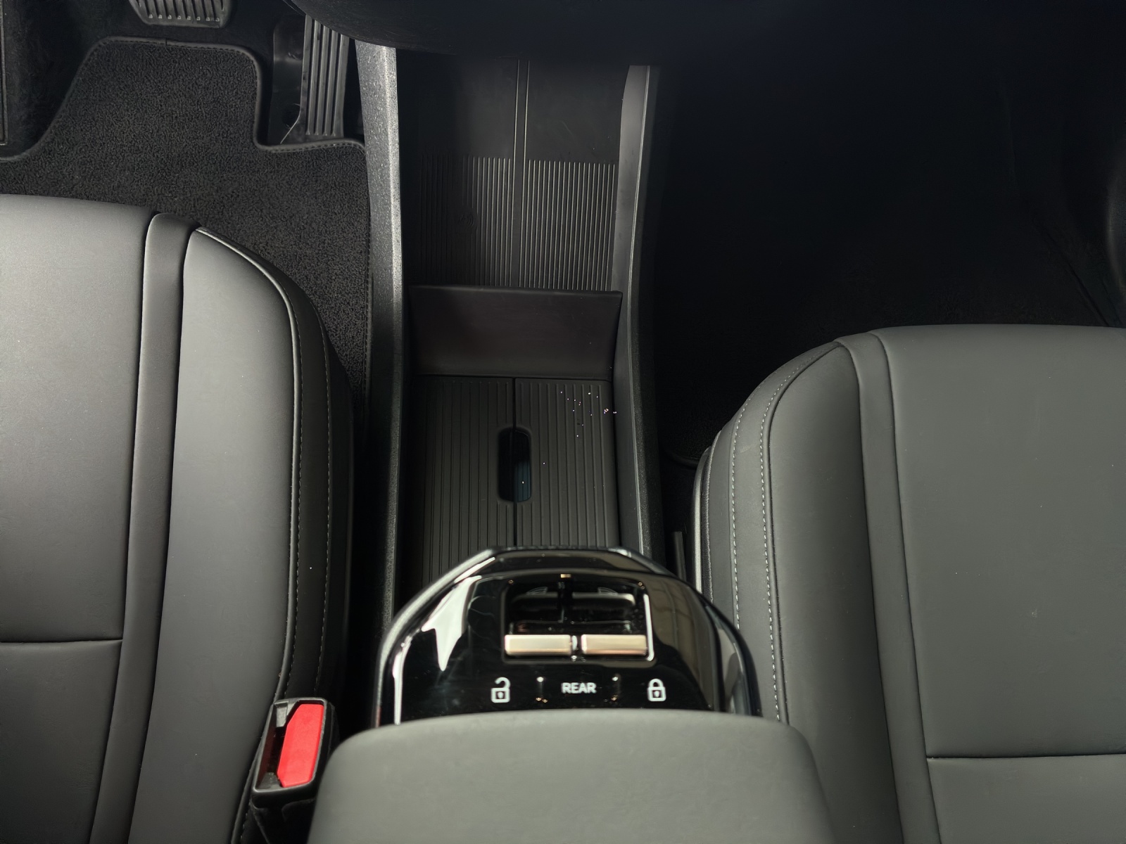 VOLVO EX 30 E60 Twin Ultra Performance AWD-image-16