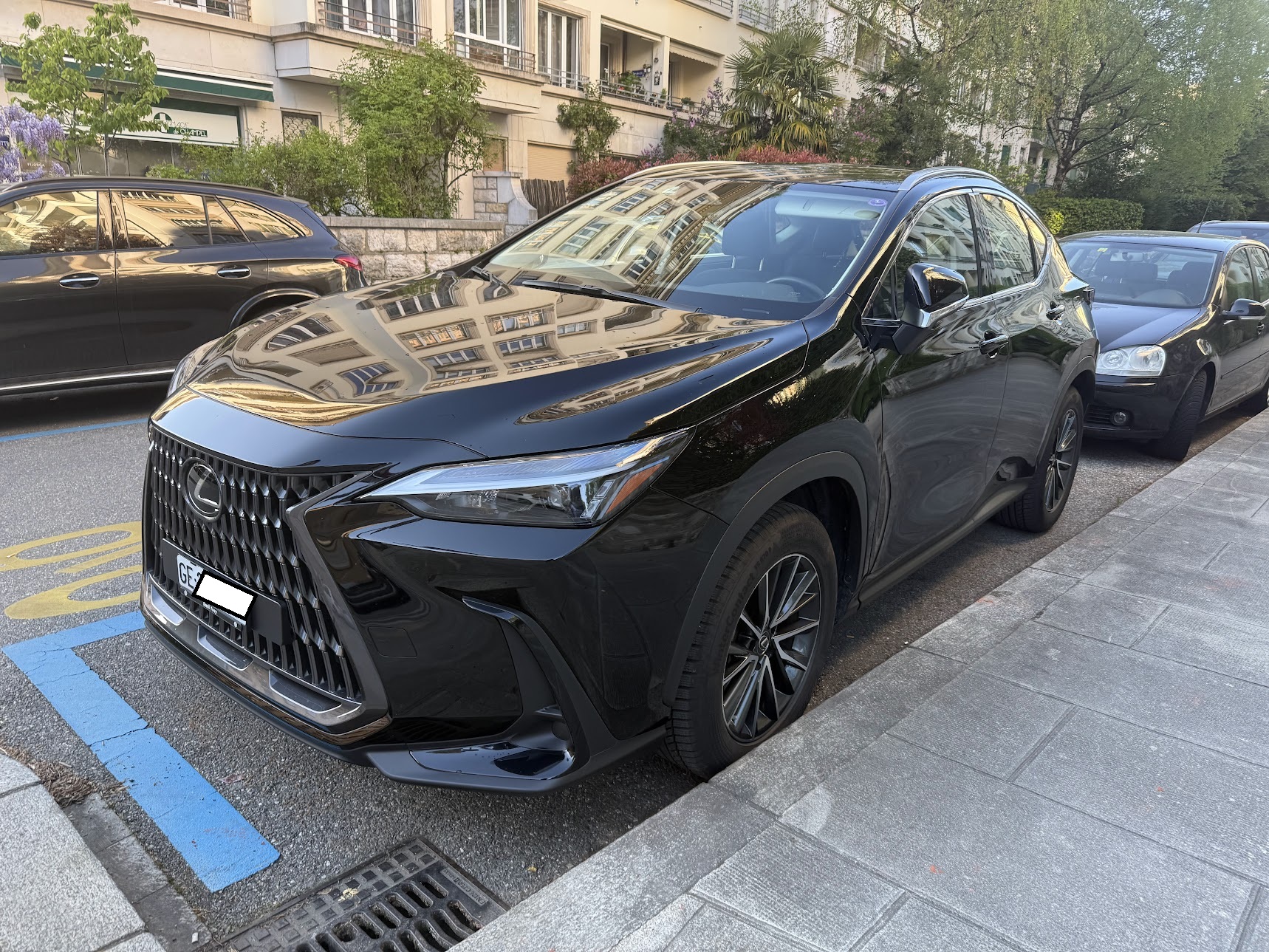 LEXUS 350h Impression FWD-image-1