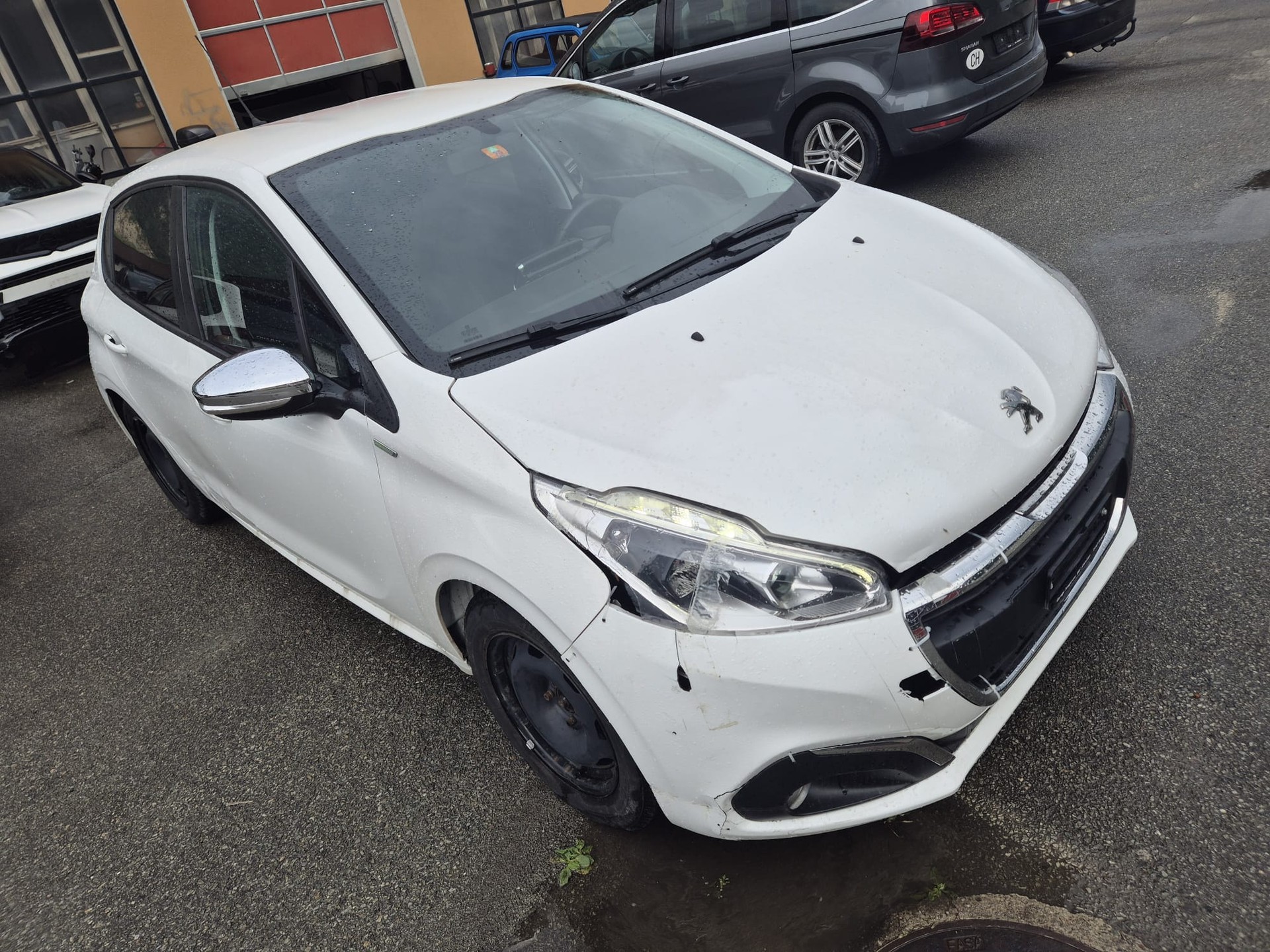 PEUGEOT 208 1.2 PureTech Style-image-0