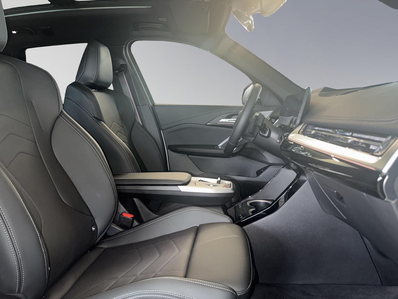 BMW X1 30e xDrive paddles-image-20