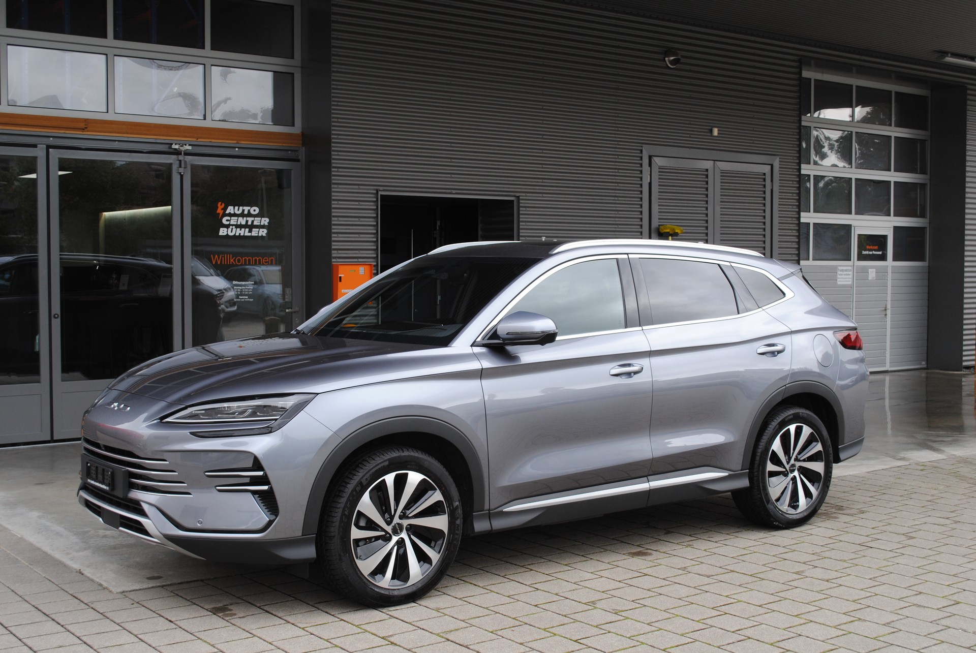 BYD Seal U DM-i Design AWD-showroom-element-3