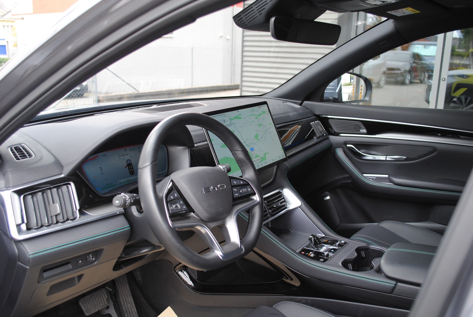 BYD Seal U DM-i Design AWD-image-10