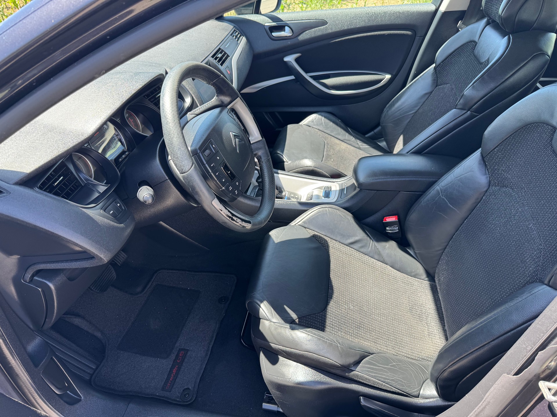 CITROEN C5 Berline 1.6 Turbo Exclusive Automatic-image-11