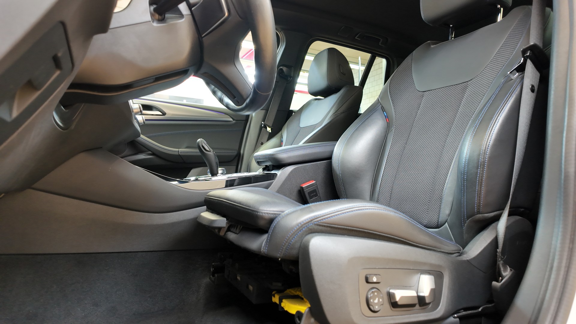 BMW X3 xDrive 20d M Sport Steptronic-image-12