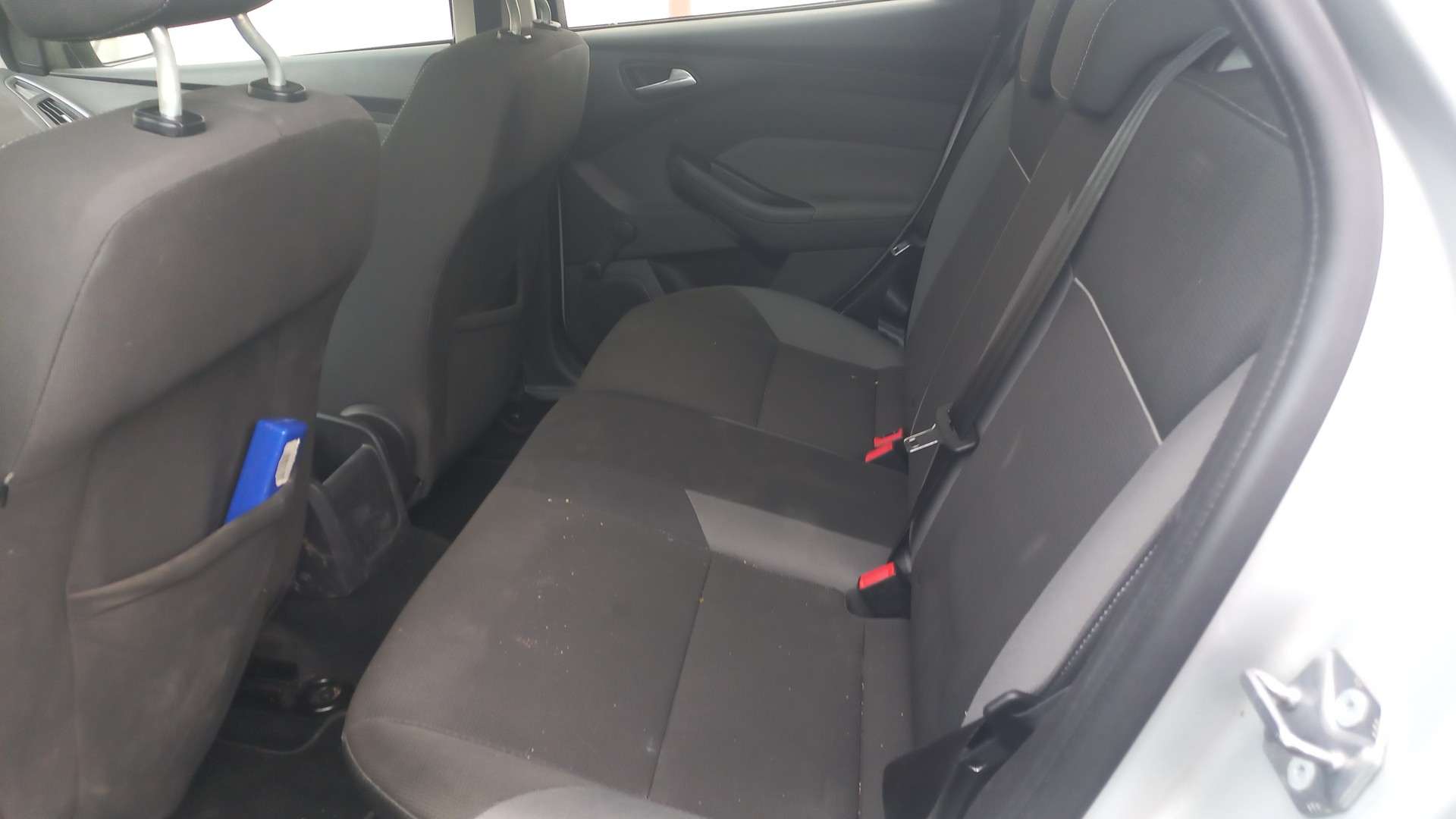 FORD Focus 1.0 SCTi Titanium-image-9
