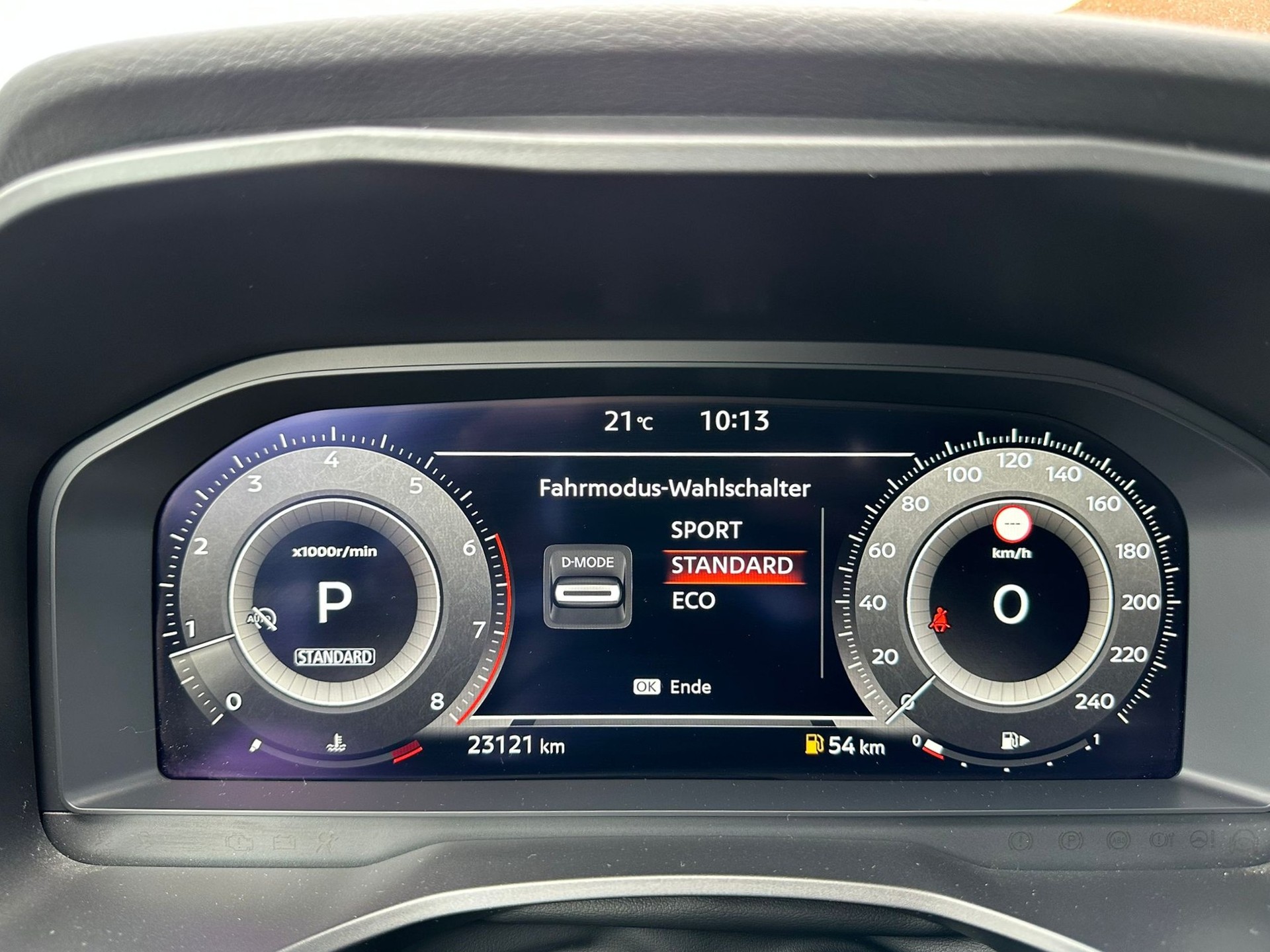NISSAN Qashqai 1.3 DIG-T MHEV N-Connecta Xtronic-image-13