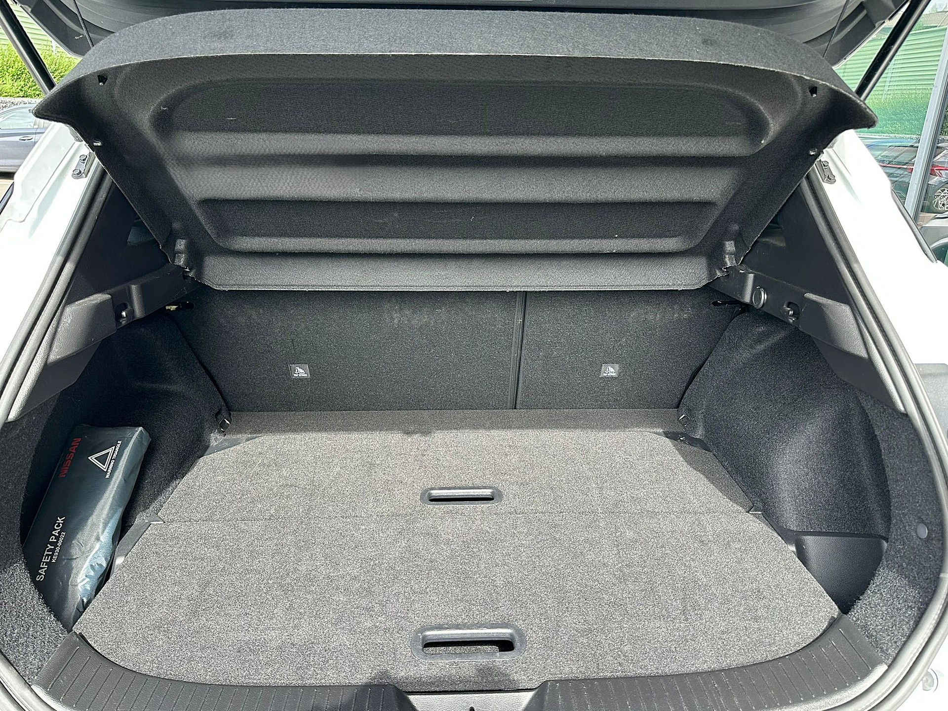 NISSAN Qashqai 1.3 DIG-T MHEV N-Connecta Xtronic-image-17