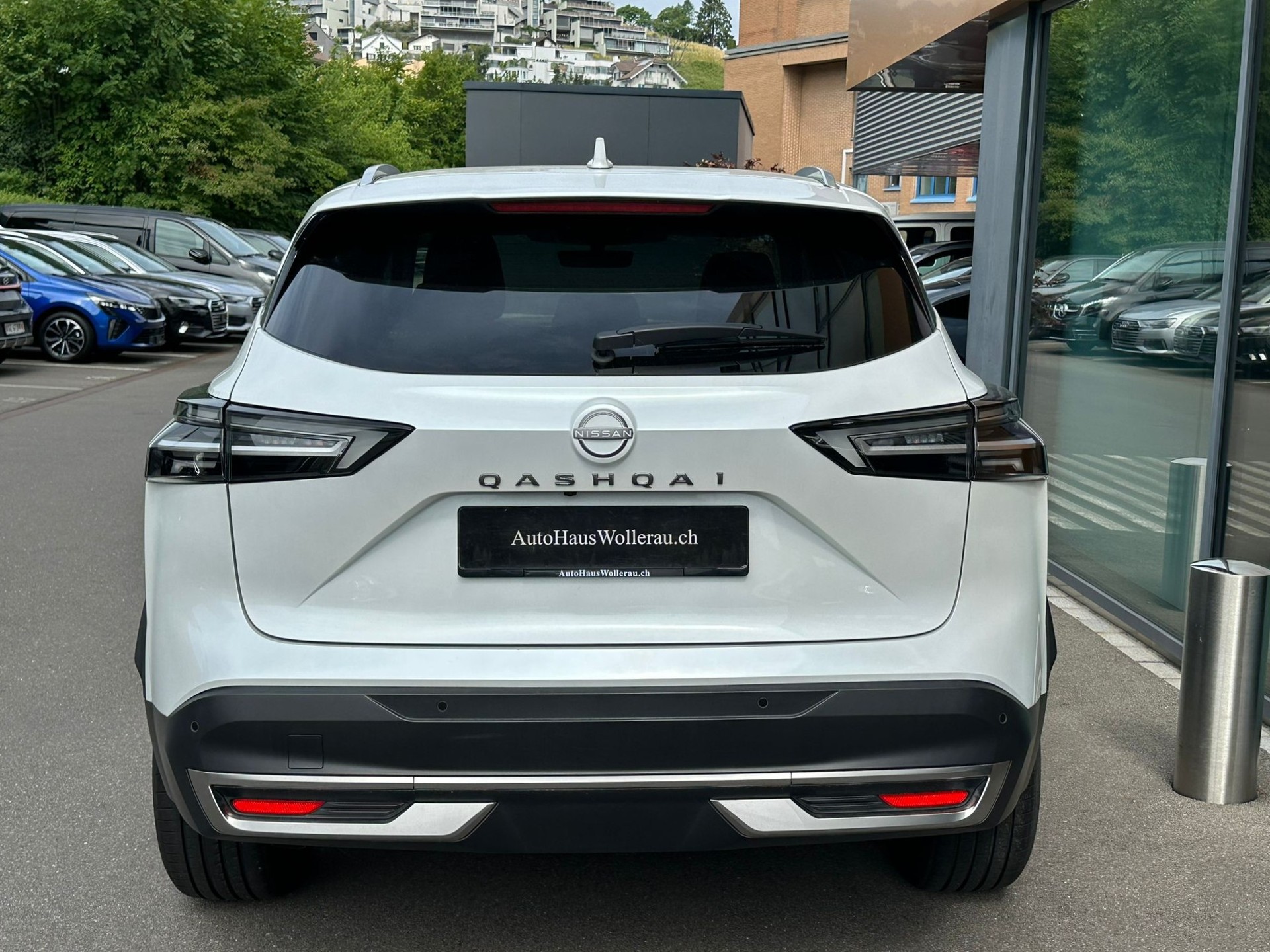 NISSAN Qashqai 1.3 DIG-T MHEV N-Connecta Xtronic-image-3