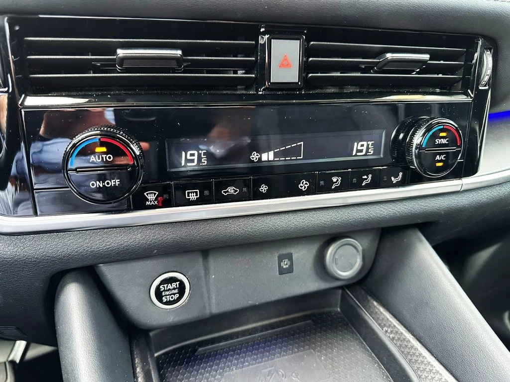 NISSAN Qashqai 1.3 DIG-T MHEV N-Connecta Xtronic-image-14