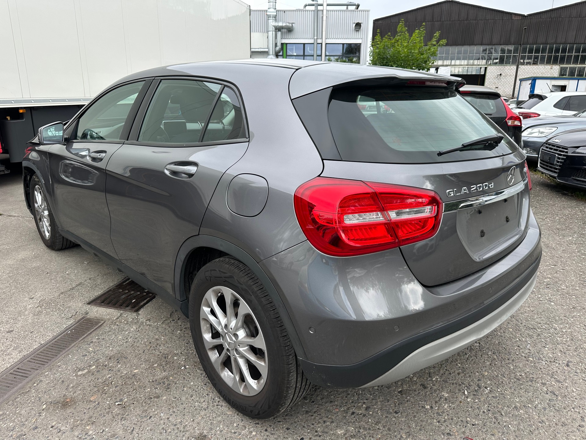 MERCEDES-BENZ GLA 200 CDI Swiss Star Edition 4Matic 7G-DCT-image-5