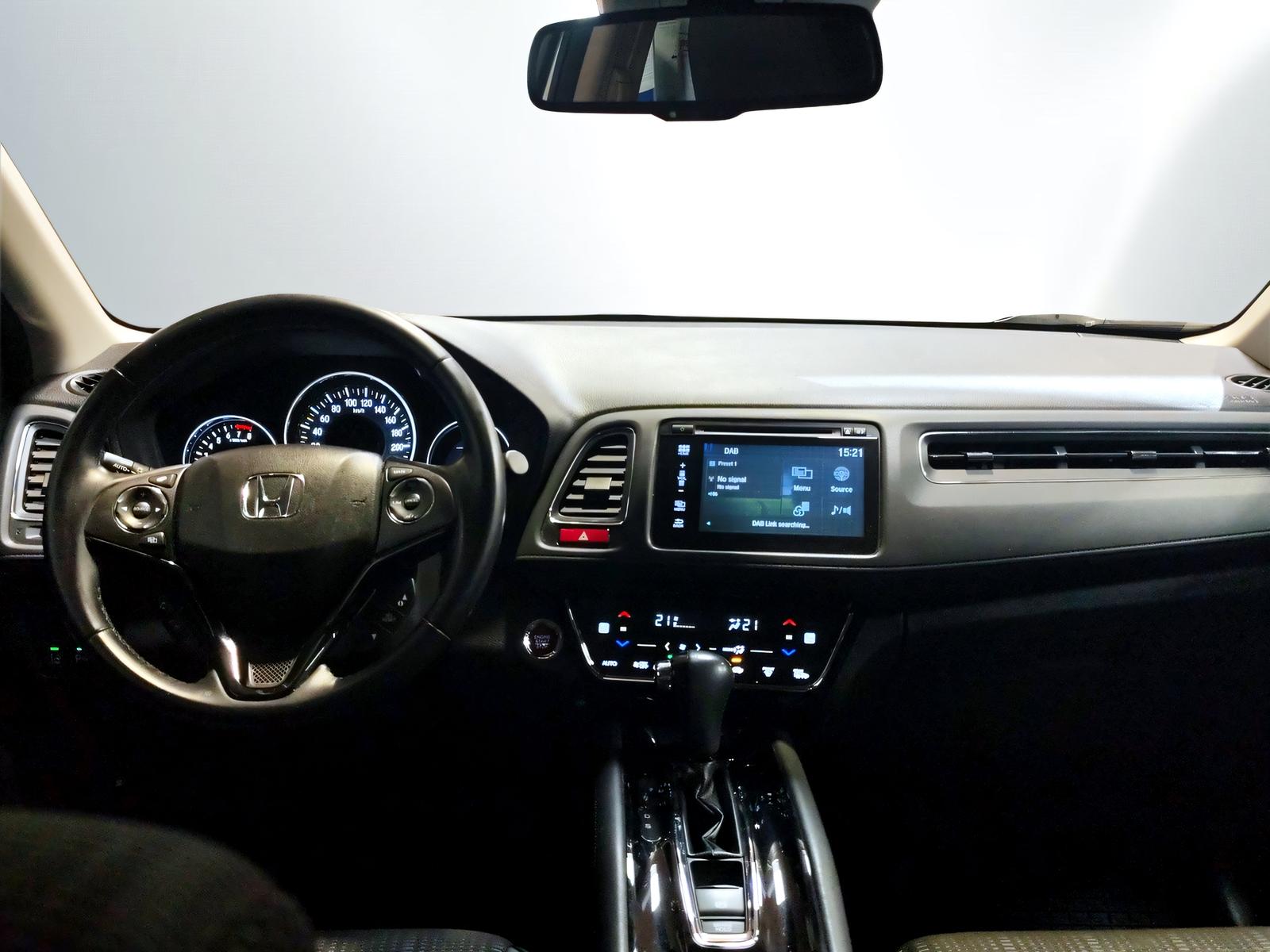 HONDA HR-V 1.5i-VTEC Executive-image-9