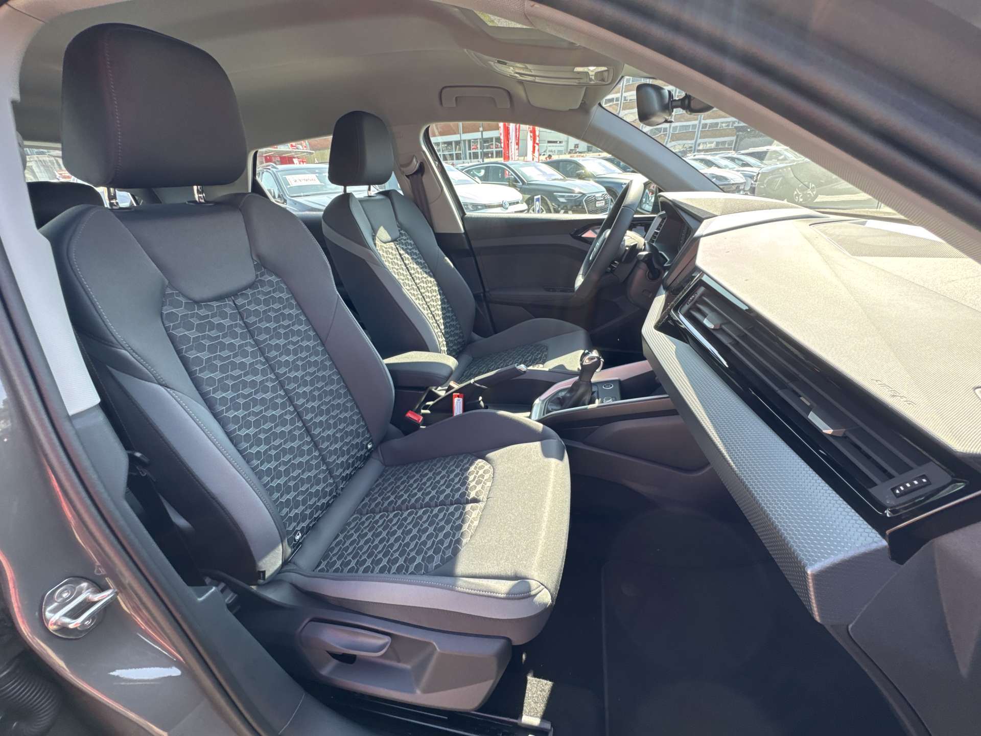 AUDI A1 Sportback 30 TFSi S-Line S-Tronic Automat-image-12