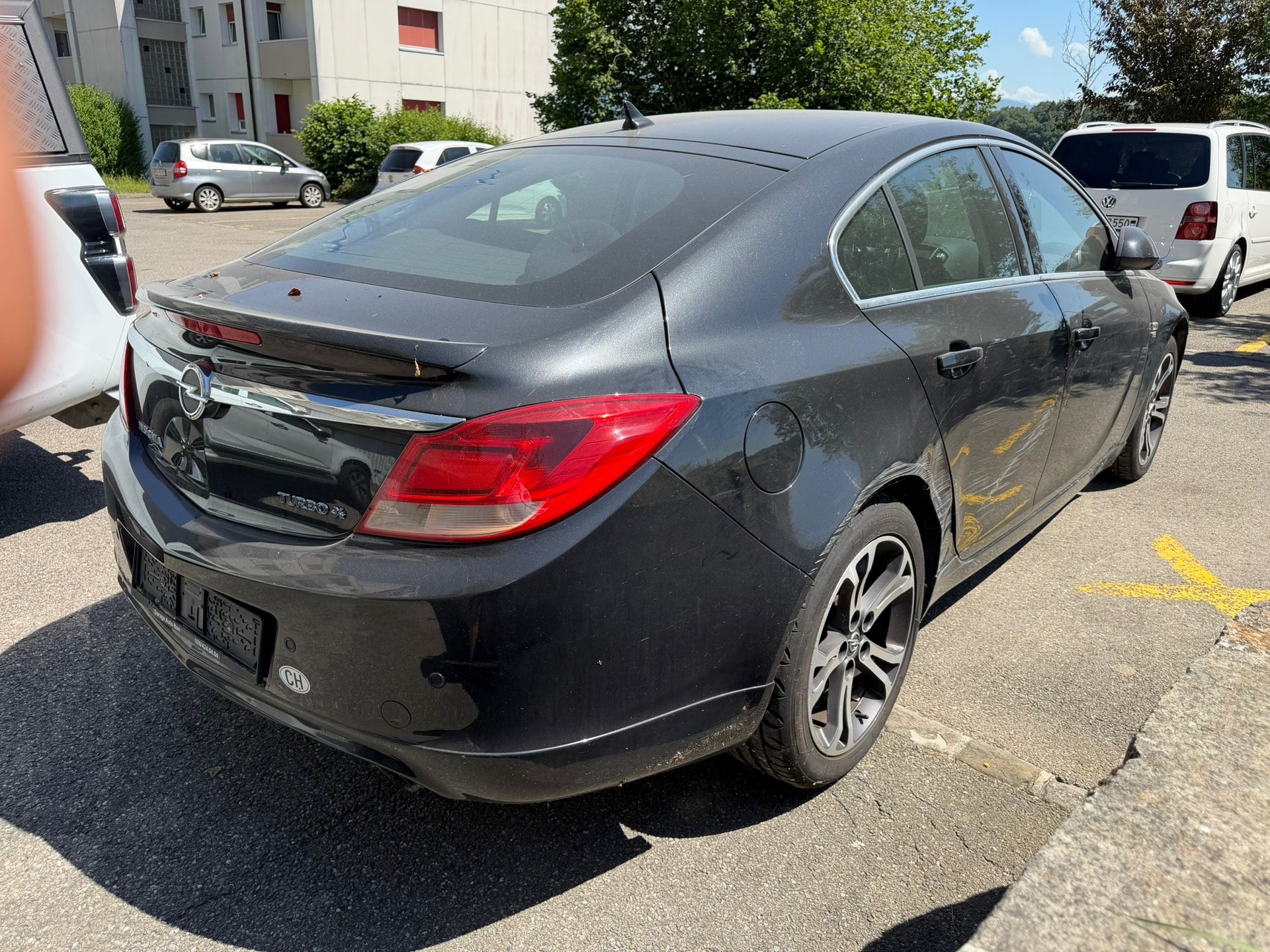 OPEL Insignia 2.0 Turbo Sport 4WD Automatic-image-3
