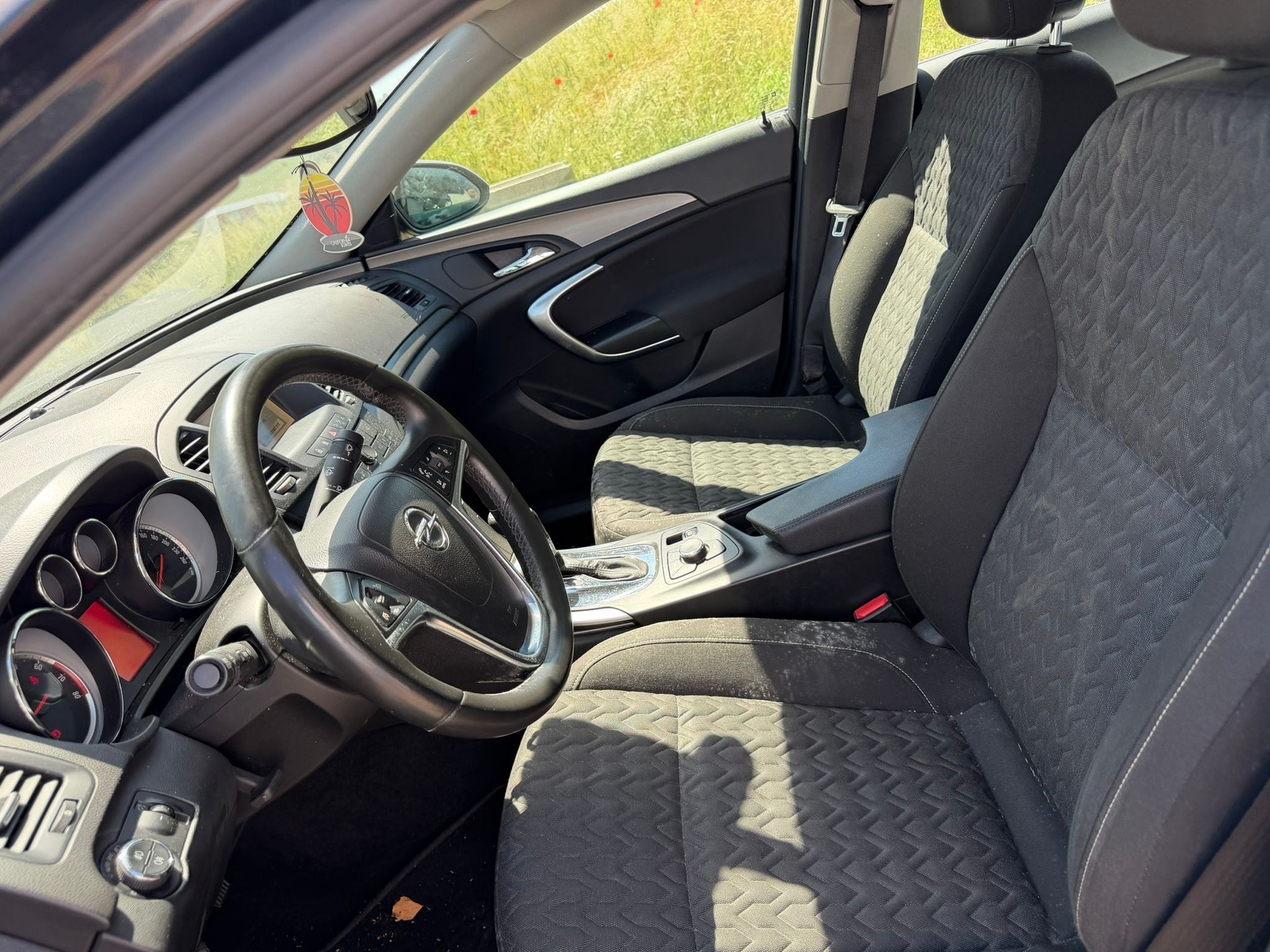 OPEL Insignia 2.0 Turbo Sport 4WD Automatic-image-8
