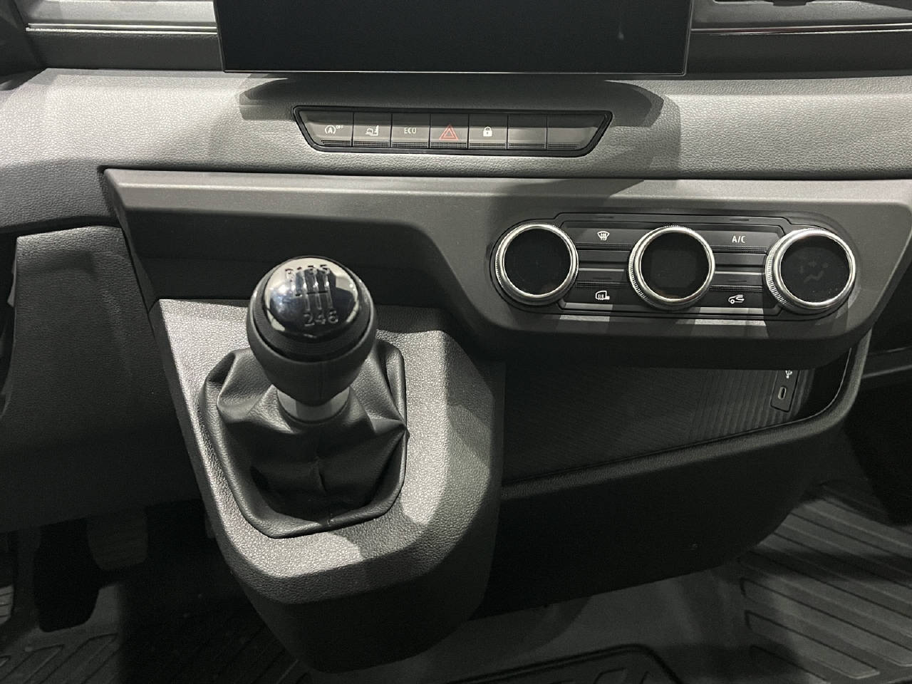 NISSAN Interstar 3.5 Dreiseitenkipper L2H1-image-14