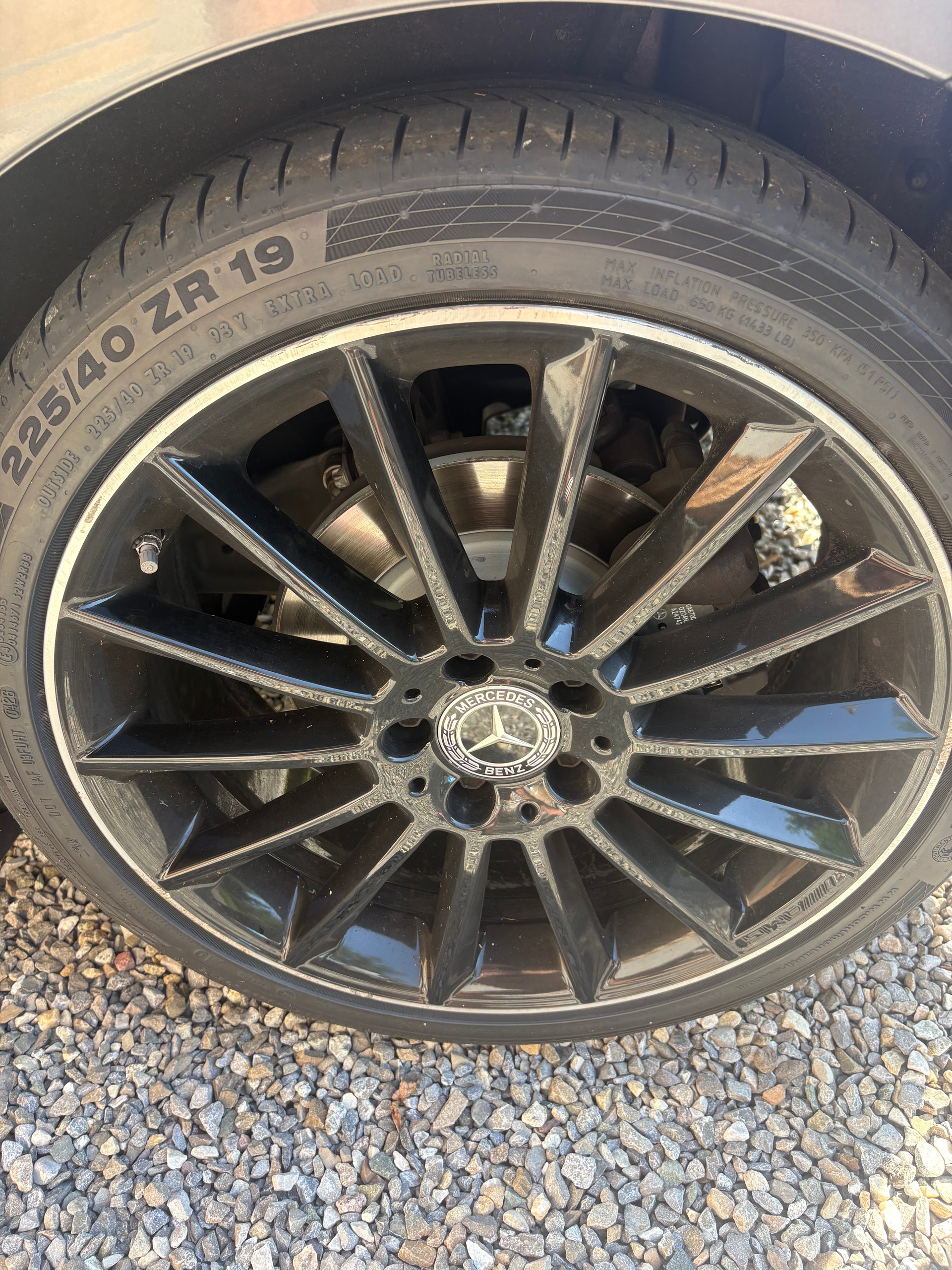MERCEDES-BENZ A 250 AMG Line-image-5