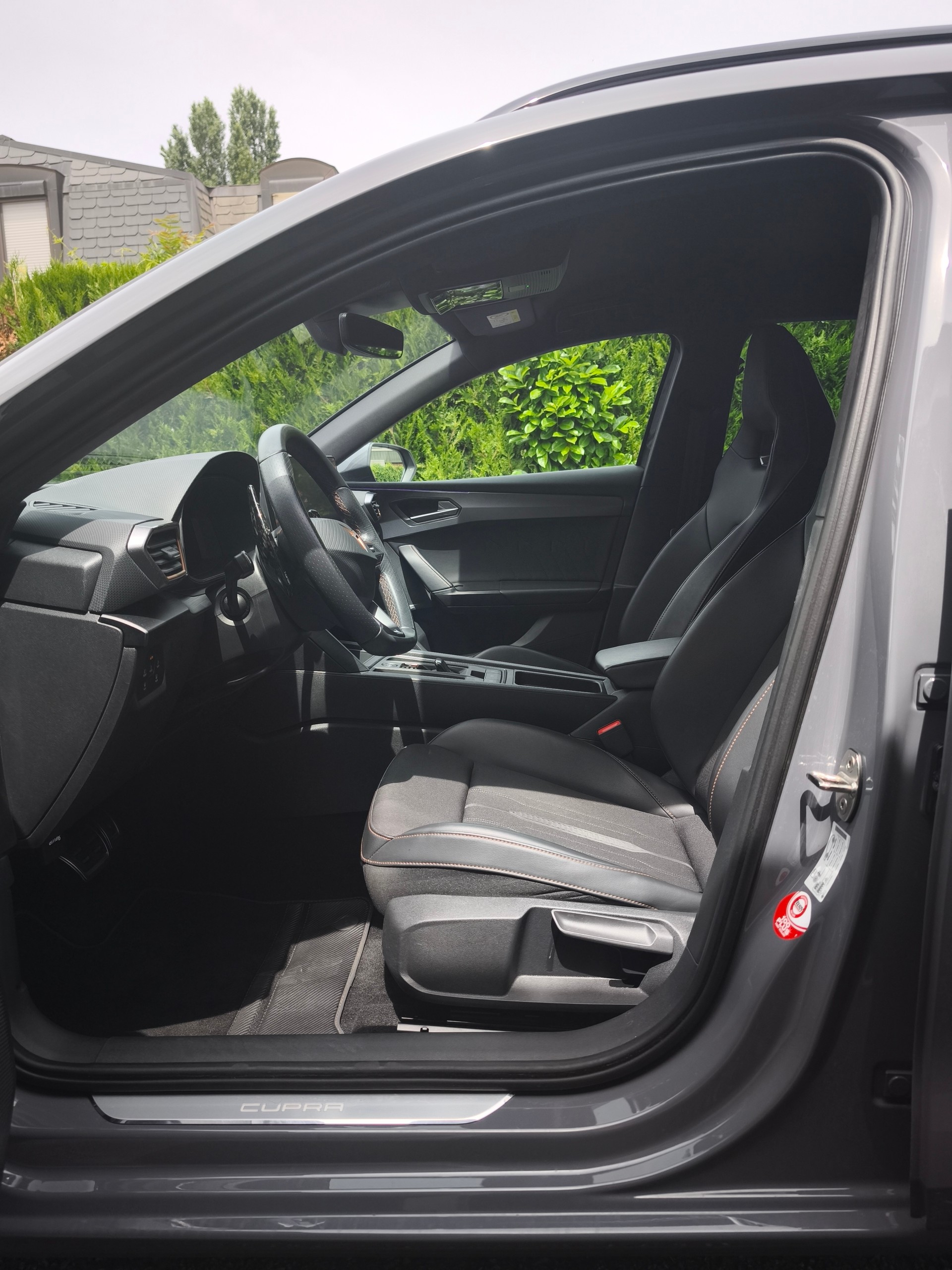 CUPRA 2.0 TSI 245 VZ DSG-image-3