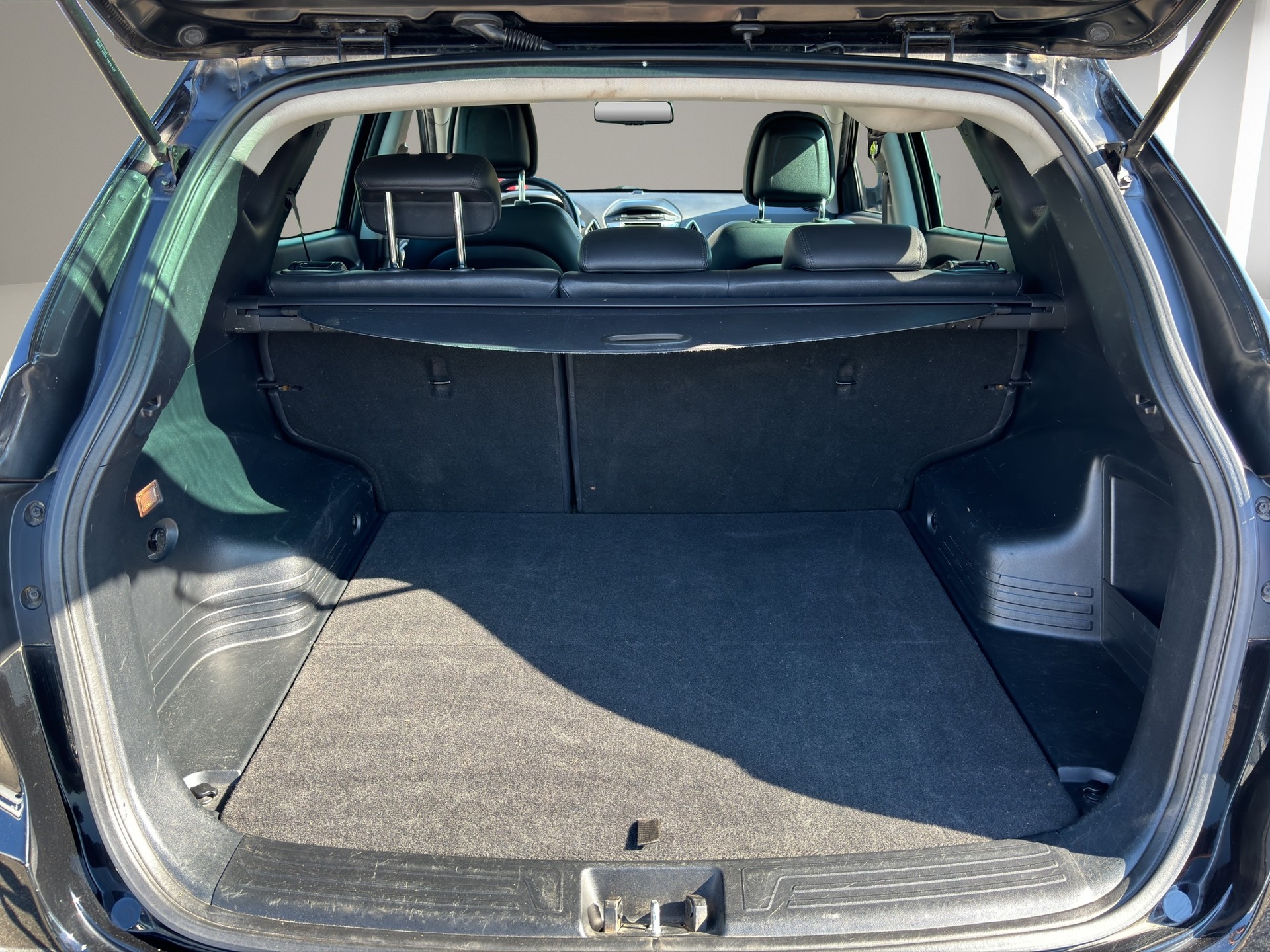 HYUNDAI iX 35 1.6 GDI Comfort 2WD-image-14
