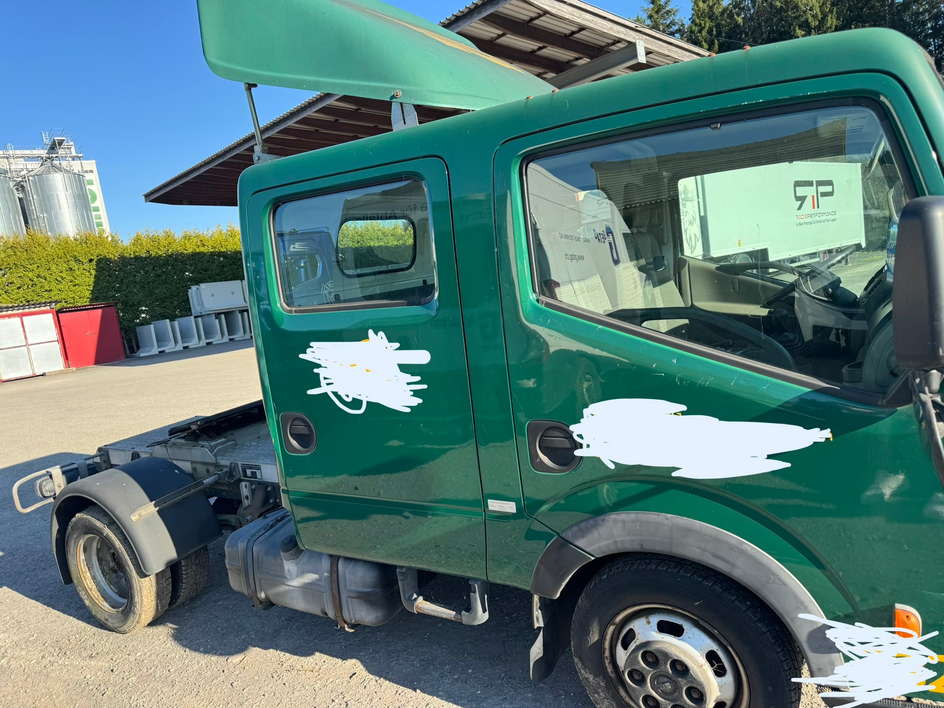 NISSAN F24. 45 .15-image-1