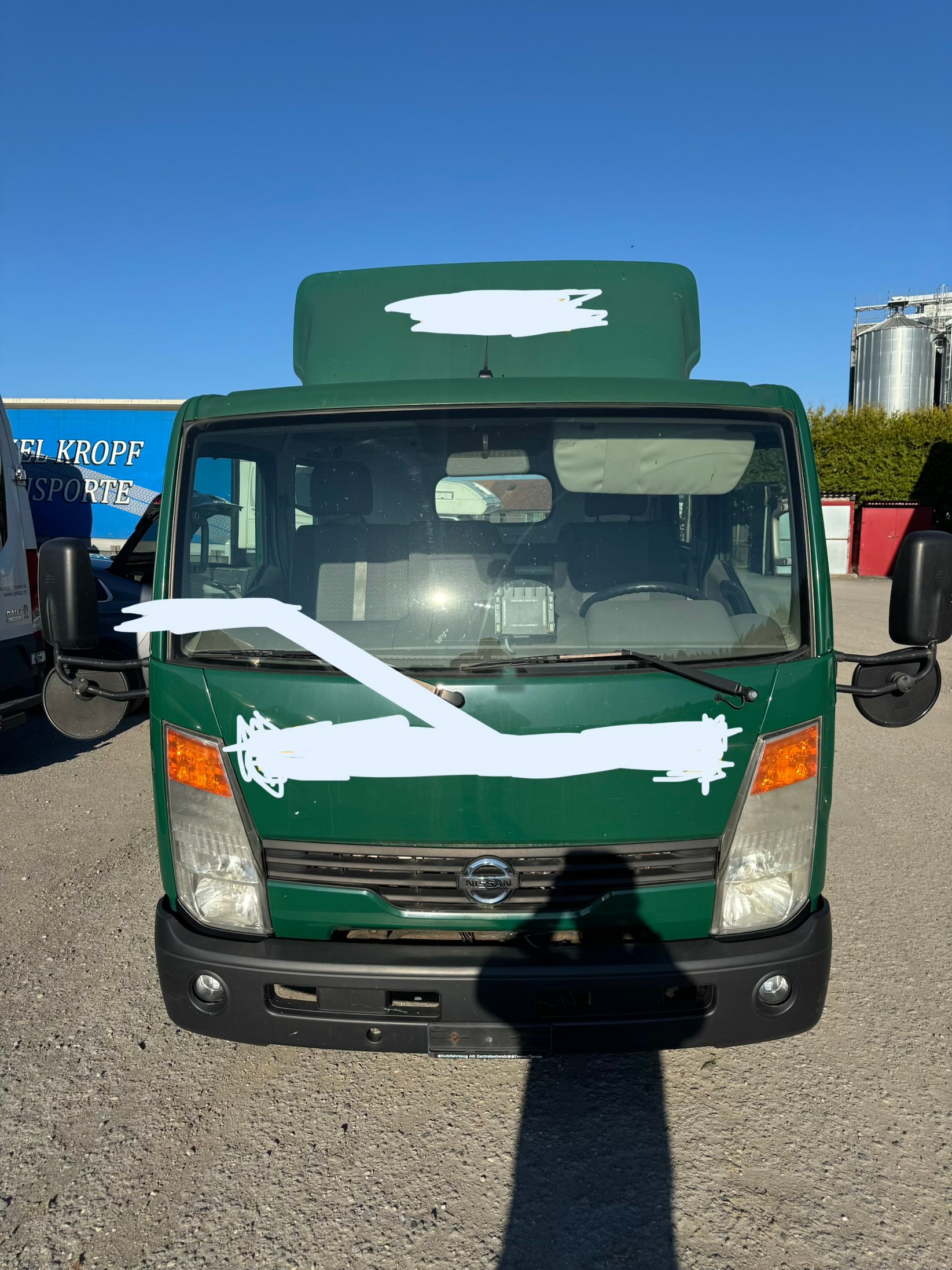 NISSAN F24. 45 .15-image-0