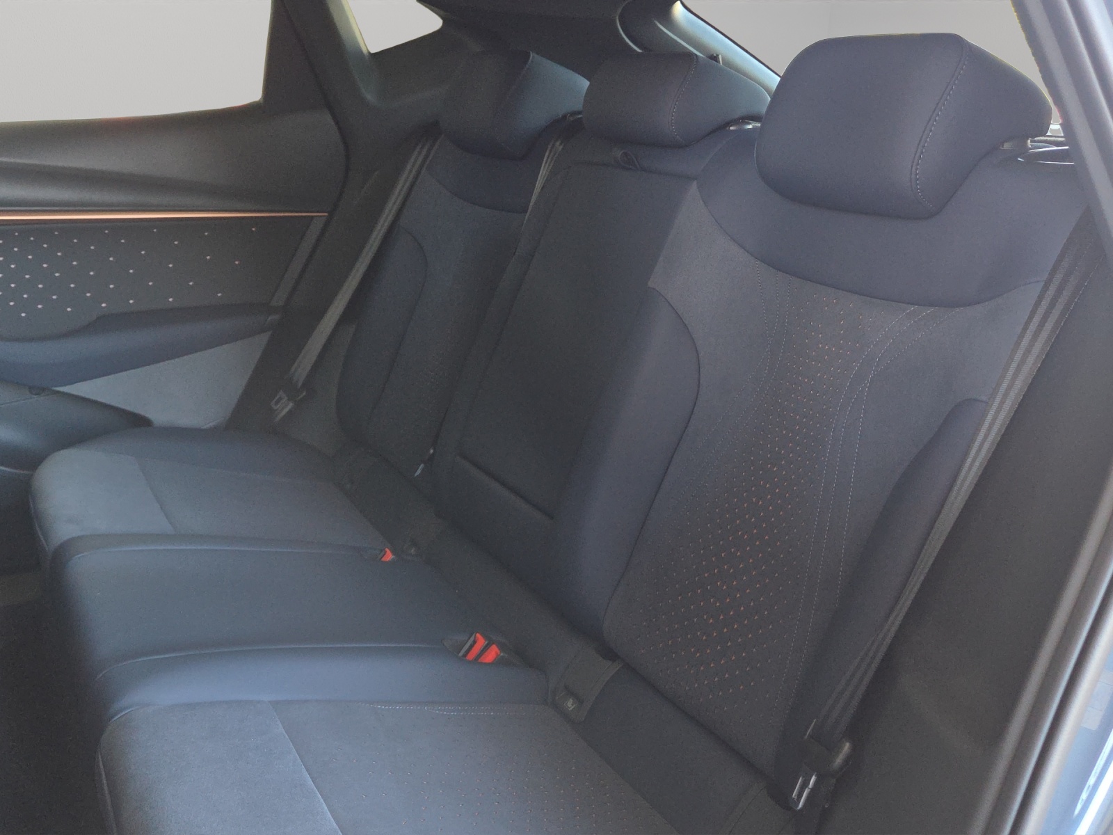 CUPRA Tavascan Type 9 77 kWh VZ Adrenaline-image-9