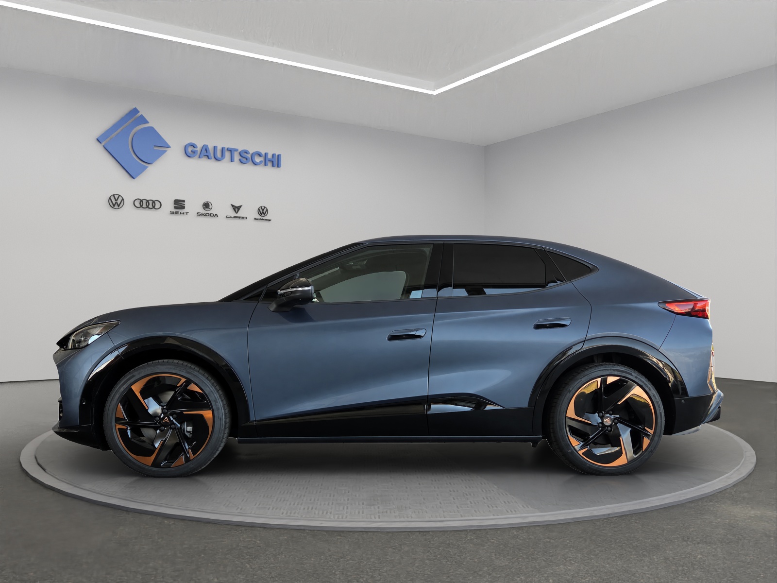 CUPRA Tavascan Type 9 77 kWh VZ Adrenaline-image-1