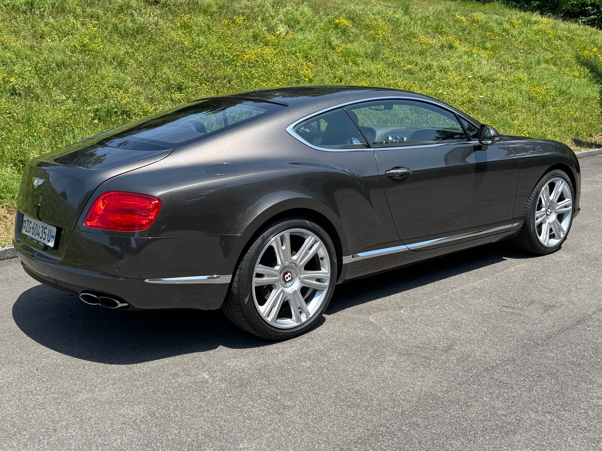 BENTLEY GT V8-image-3