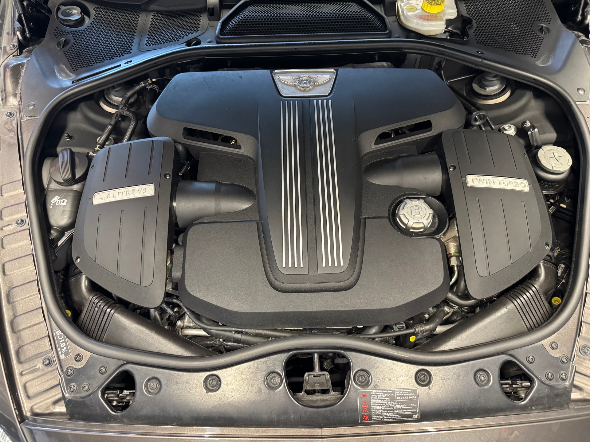 BENTLEY GT V8-image-13