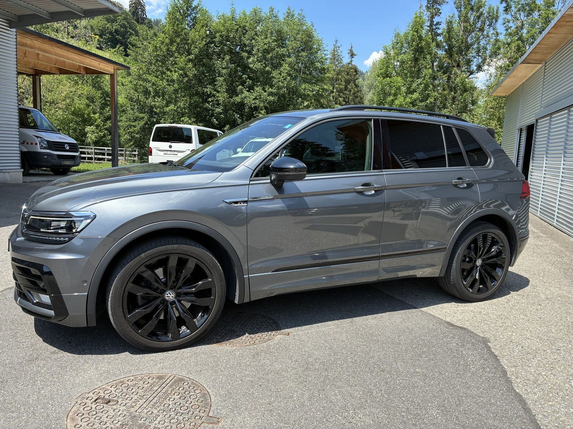 VW Tiguan 2.0TSI Highline 4Motion DSG-image-1