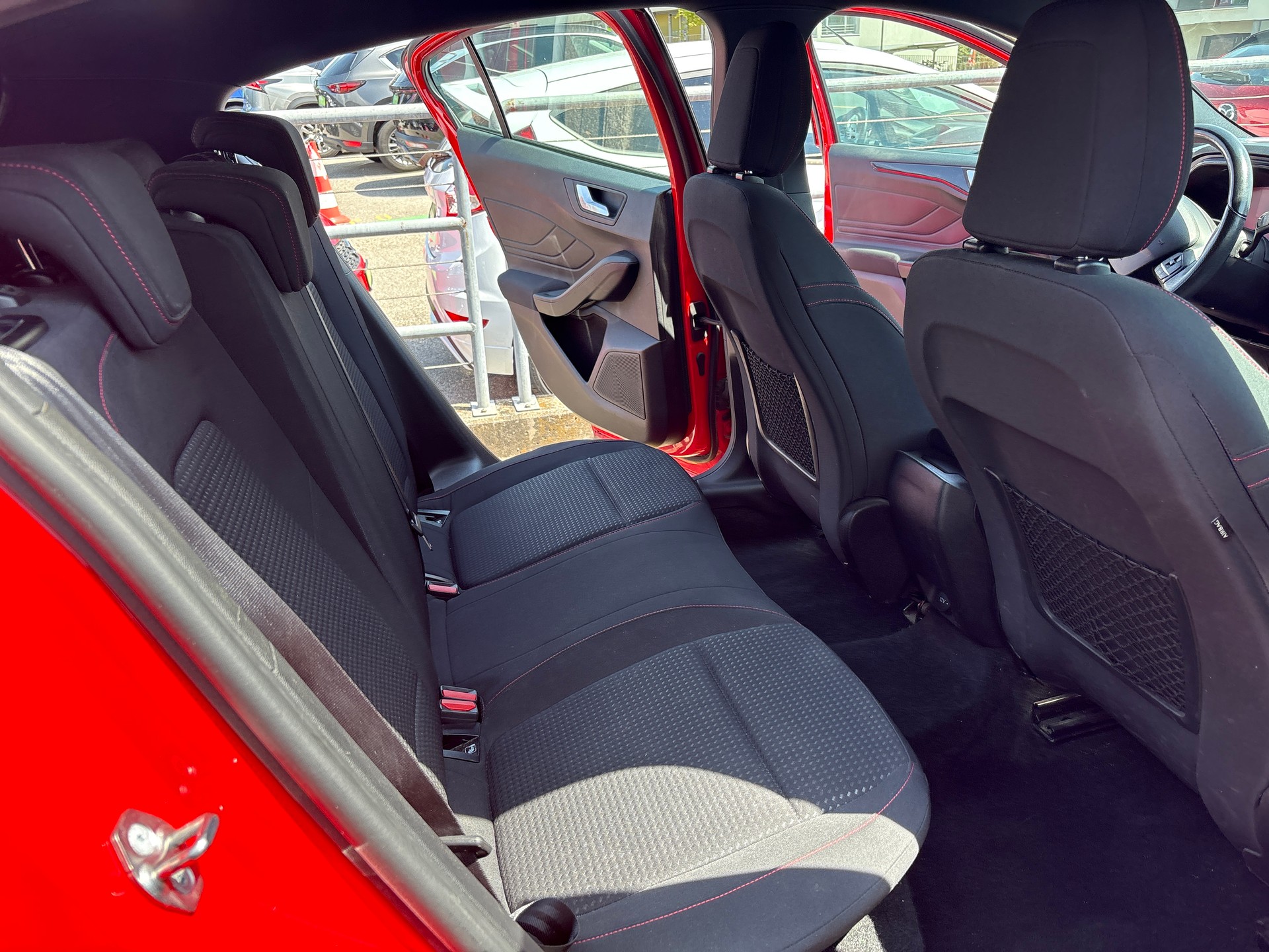 FORD Focus 1.0 SCTi Business-image-9