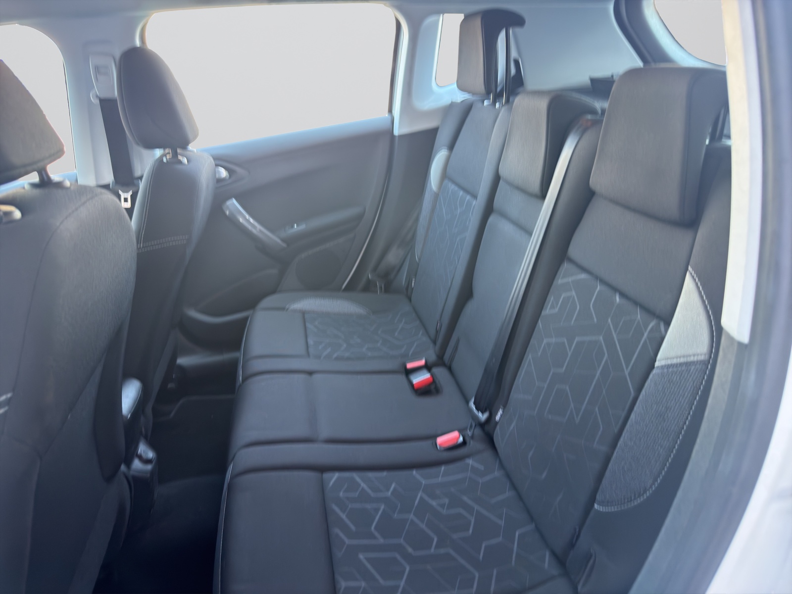 PEUGEOT 2008-image-7