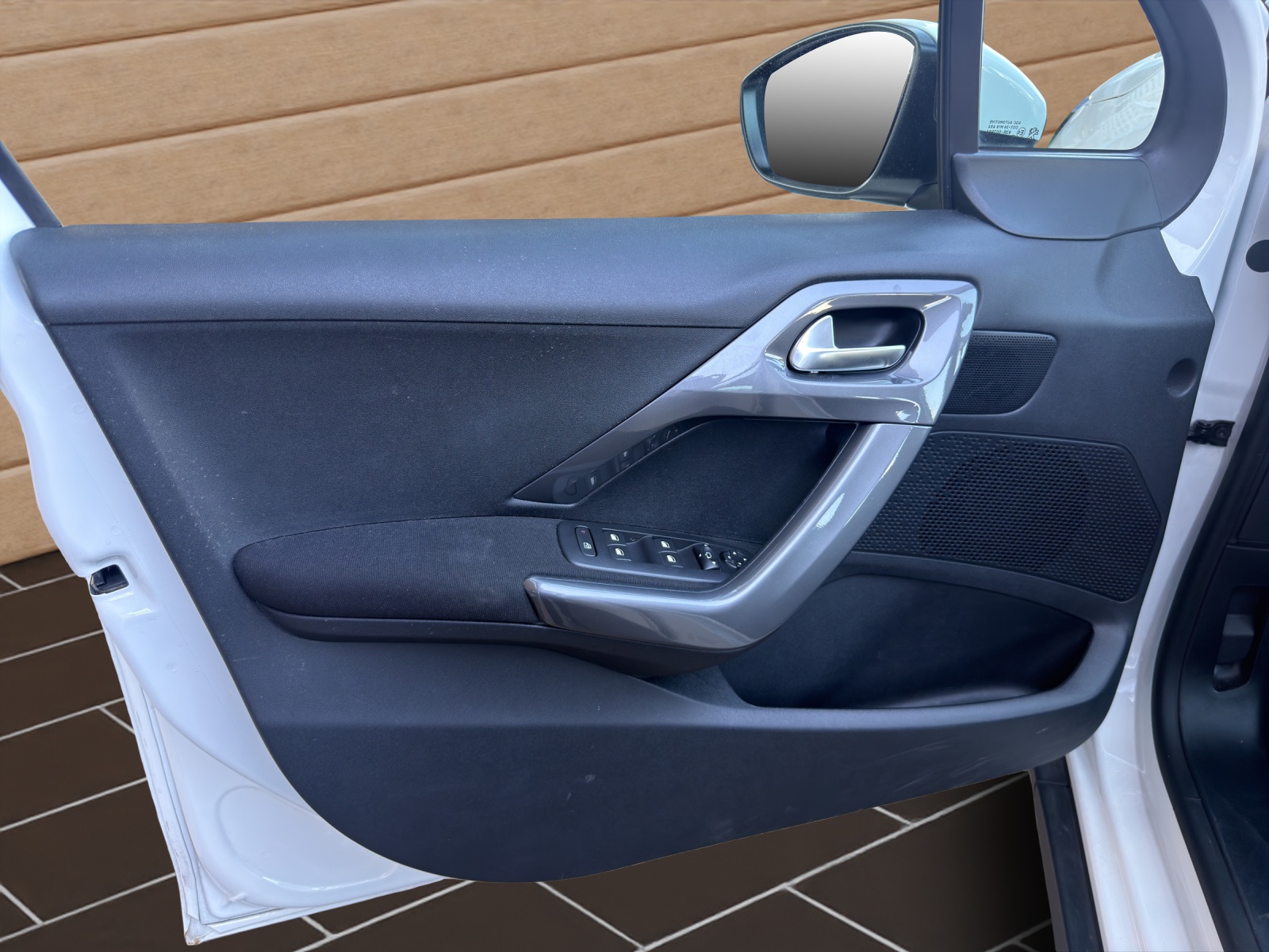 PEUGEOT 2008-image-12
