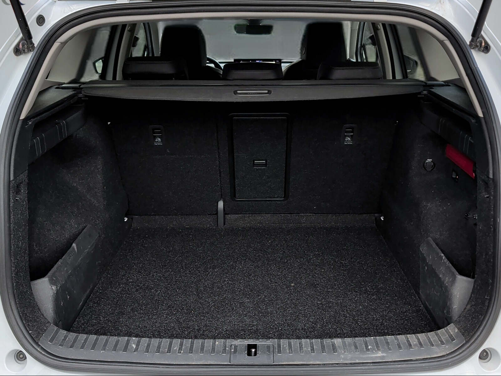 SKODA Enyaq iV 80x-image-10