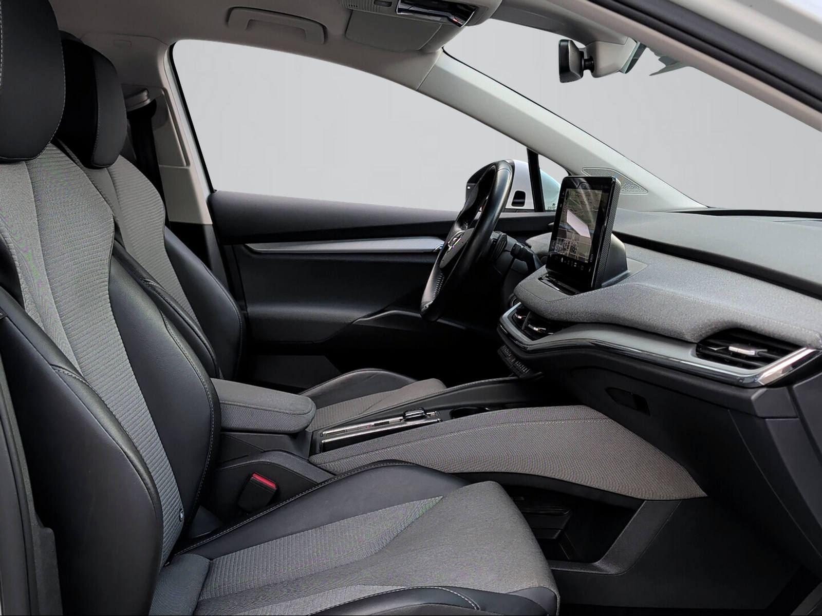 SKODA Enyaq iV 80x-image-8