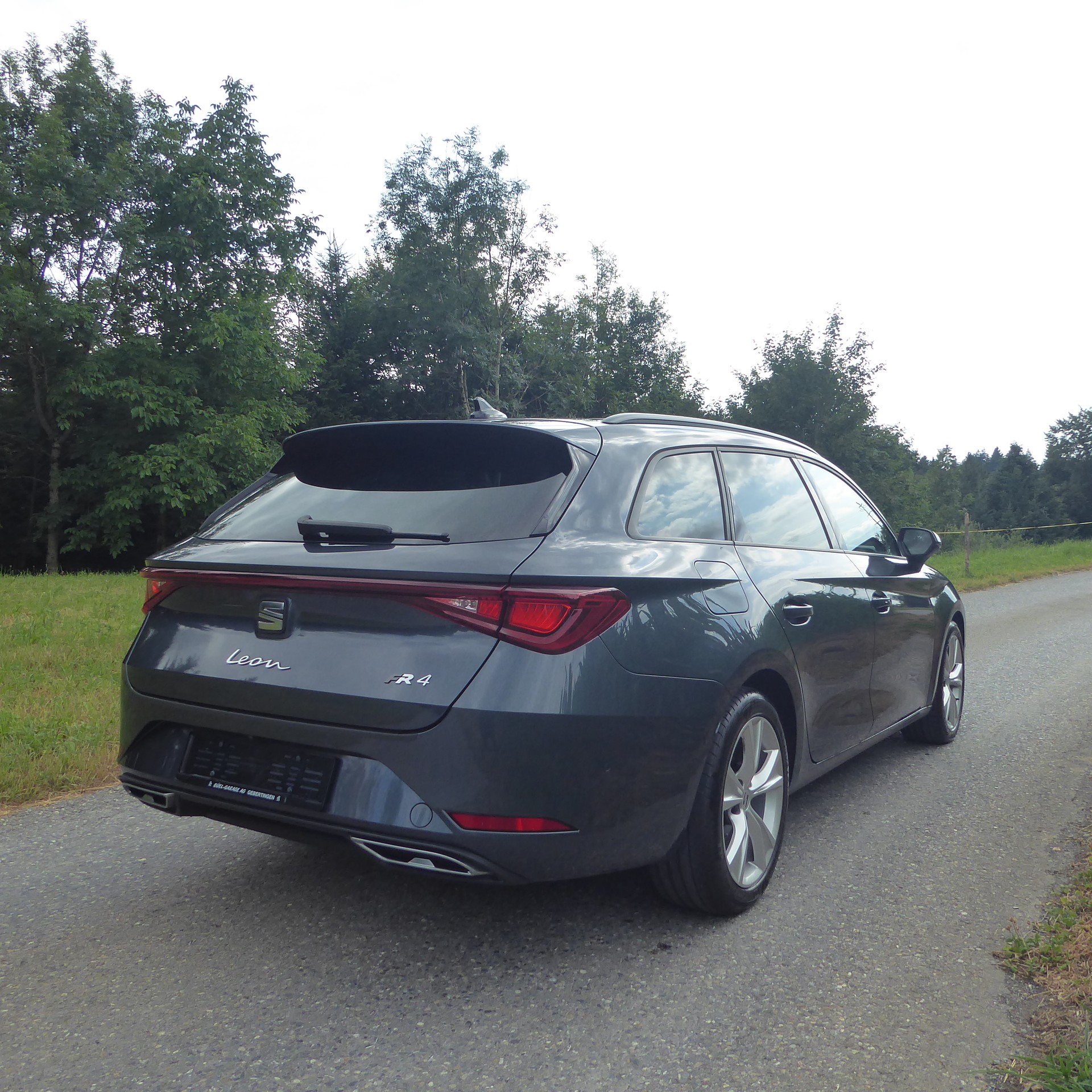 SEAT Leon ST 2.0 TDI EVO DSG 4Drive FR-image-2