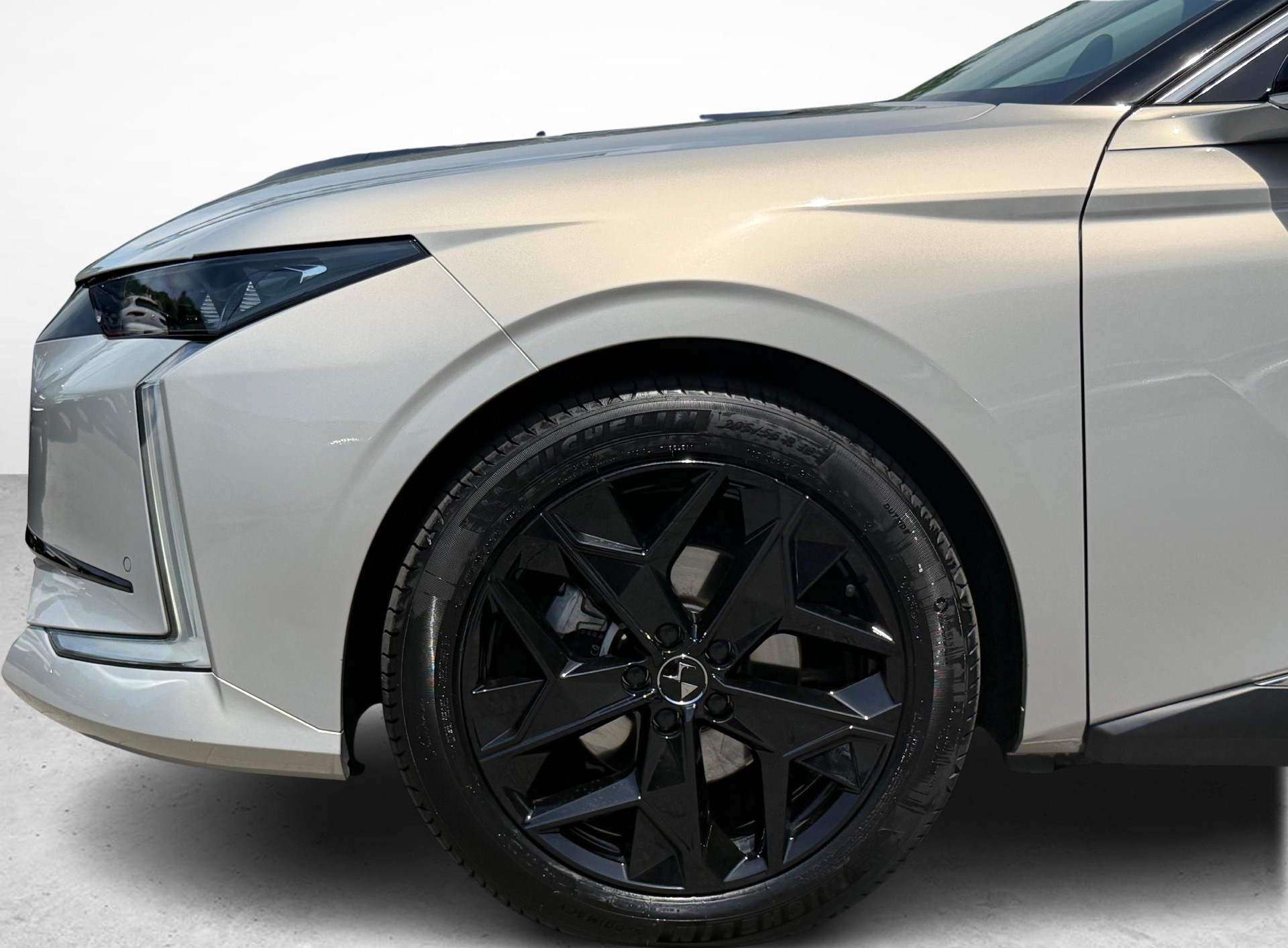 DS AUTOMOBILES 4 1.2 Hybrid Ligne Noire-image-11