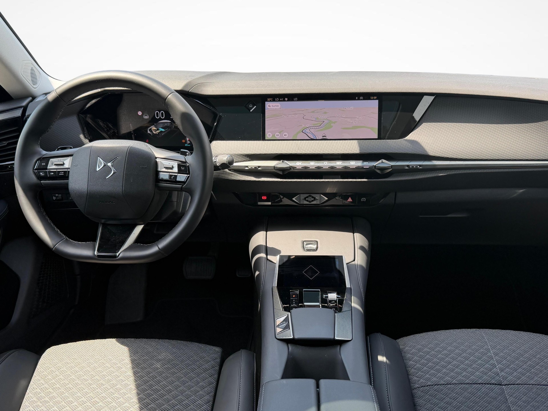 DS AUTOMOBILES 4 1.2 Hybrid Ligne Noire-image-9